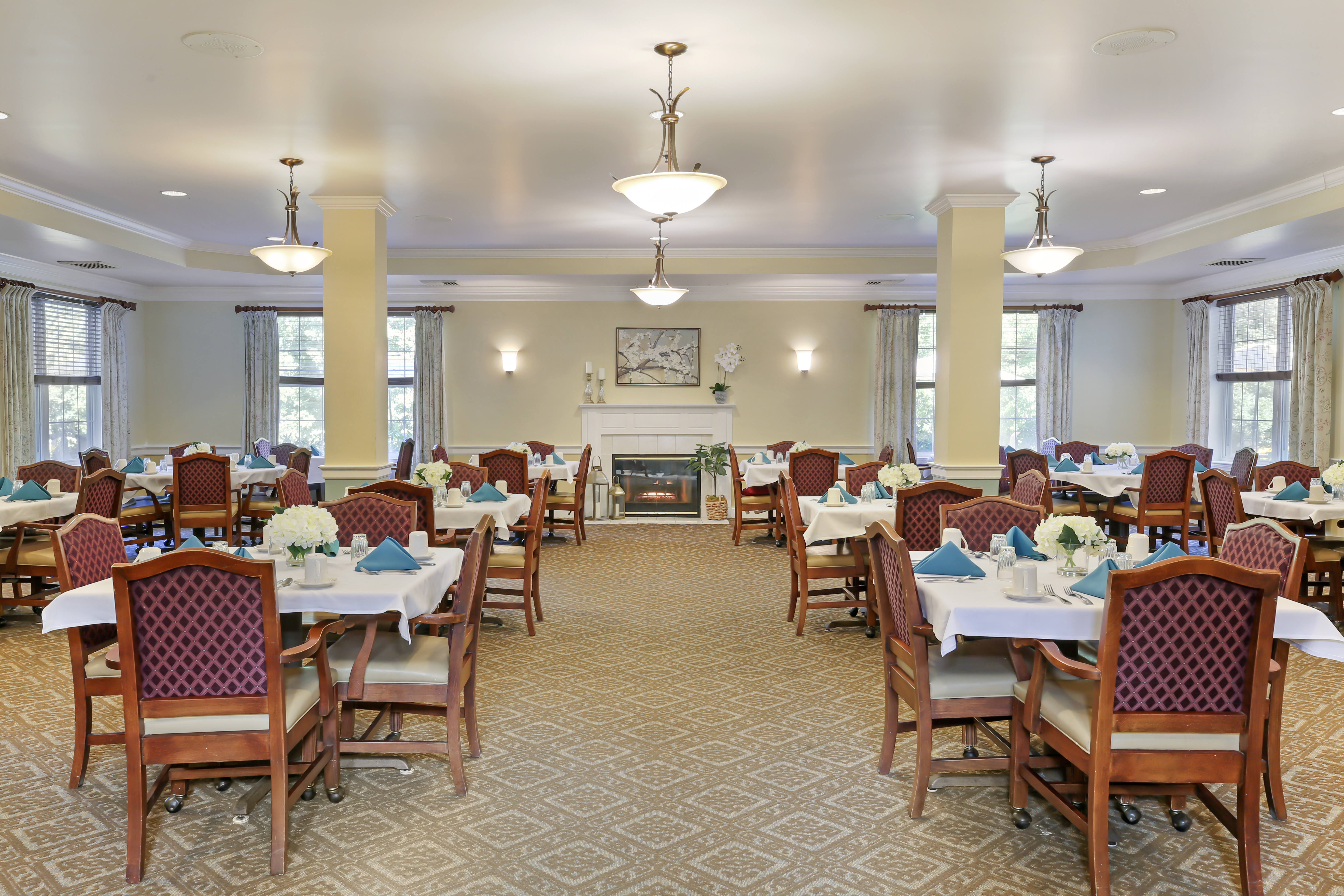 attleboro-community-dining-room