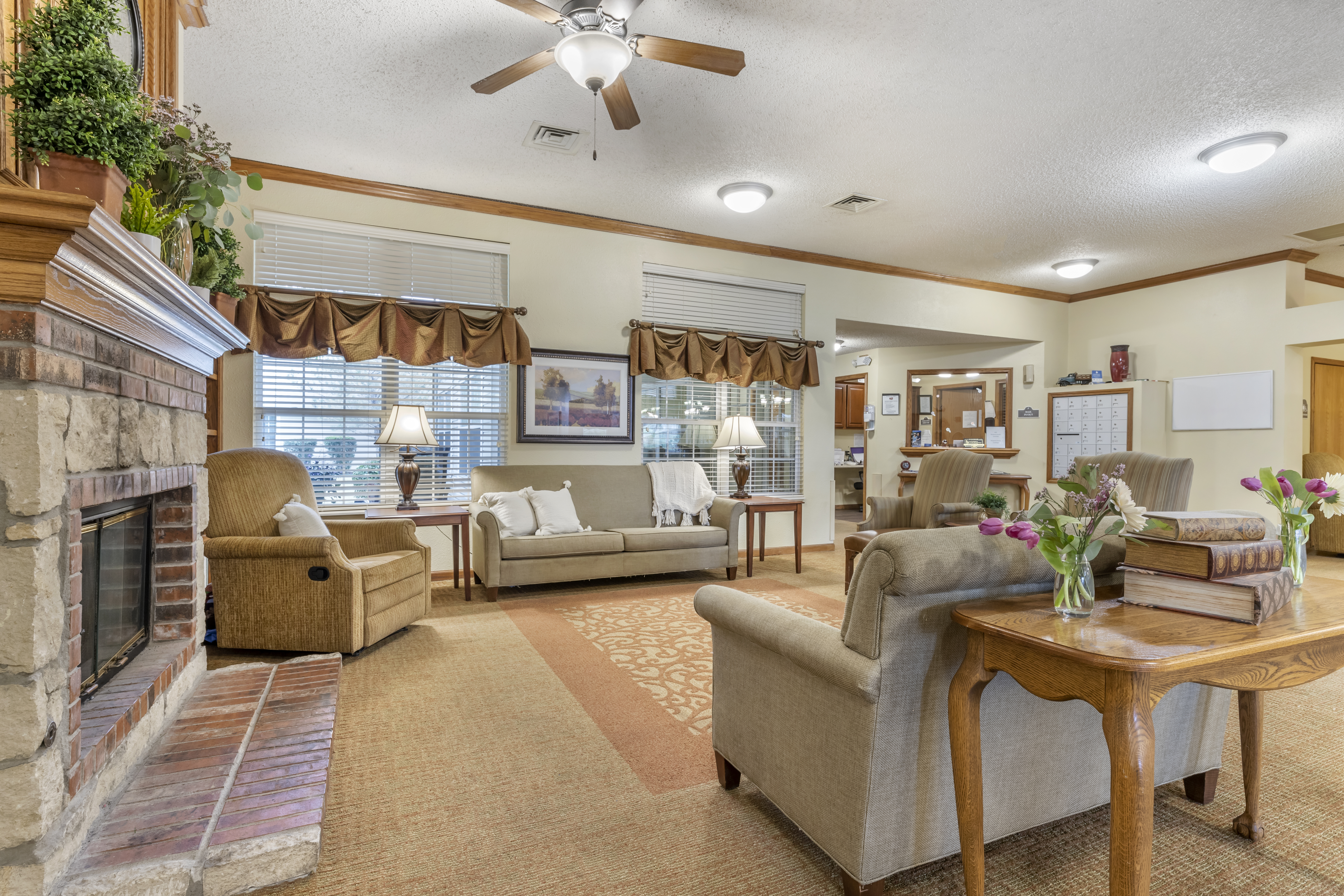 1-bartlesville-south-community-living-room