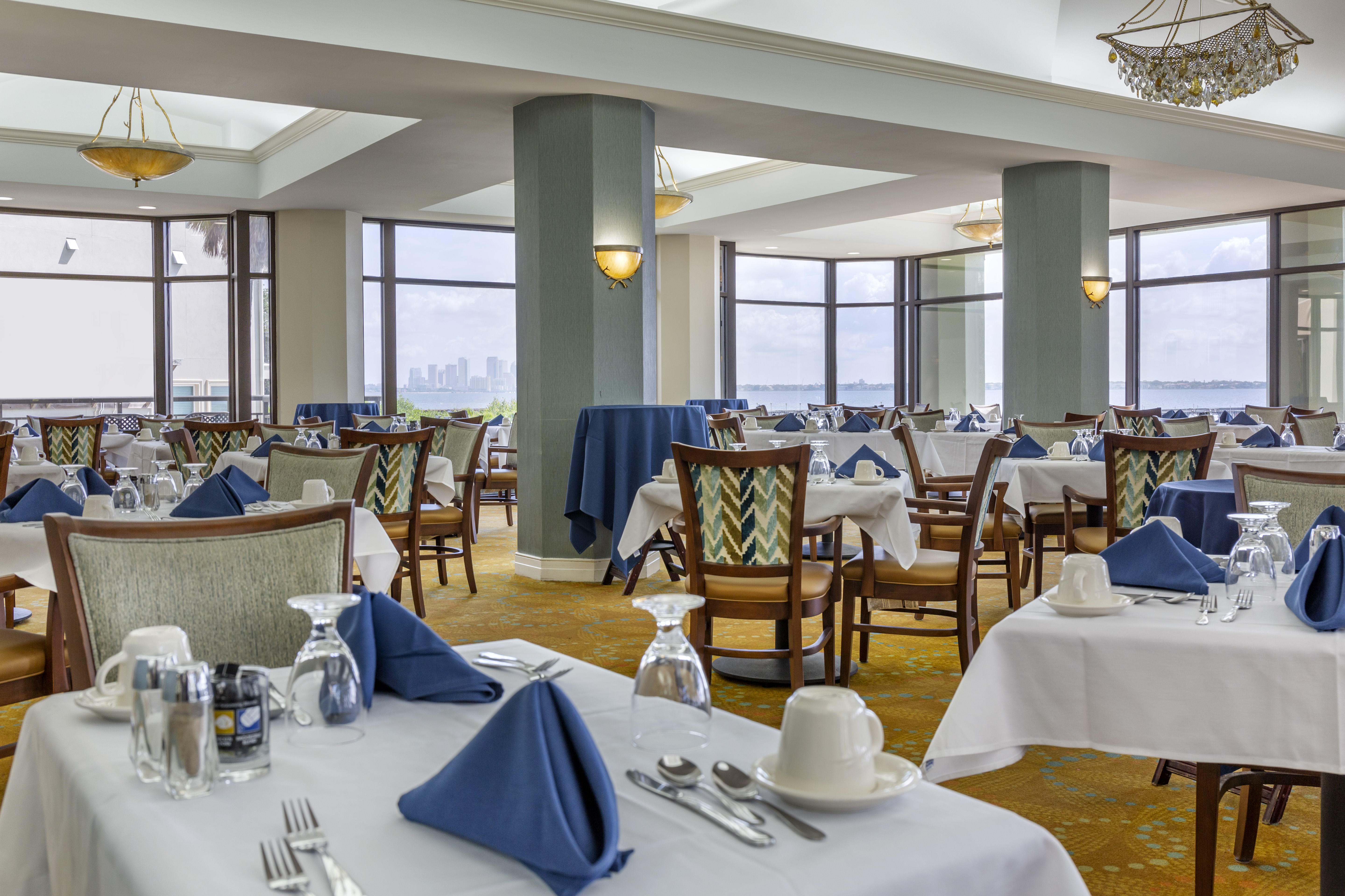 bayshore-dining-room