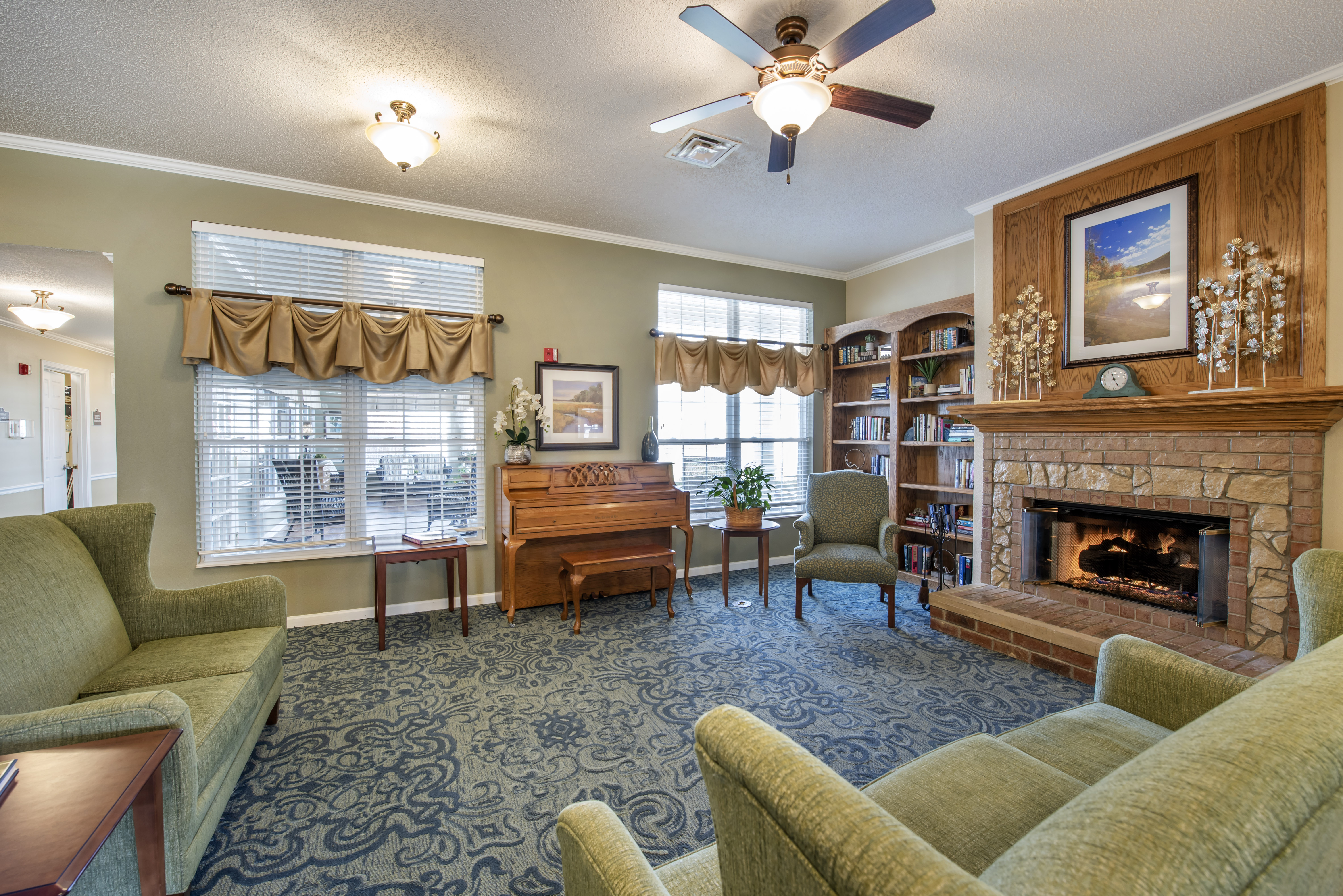 1-bloomington-community-living-room