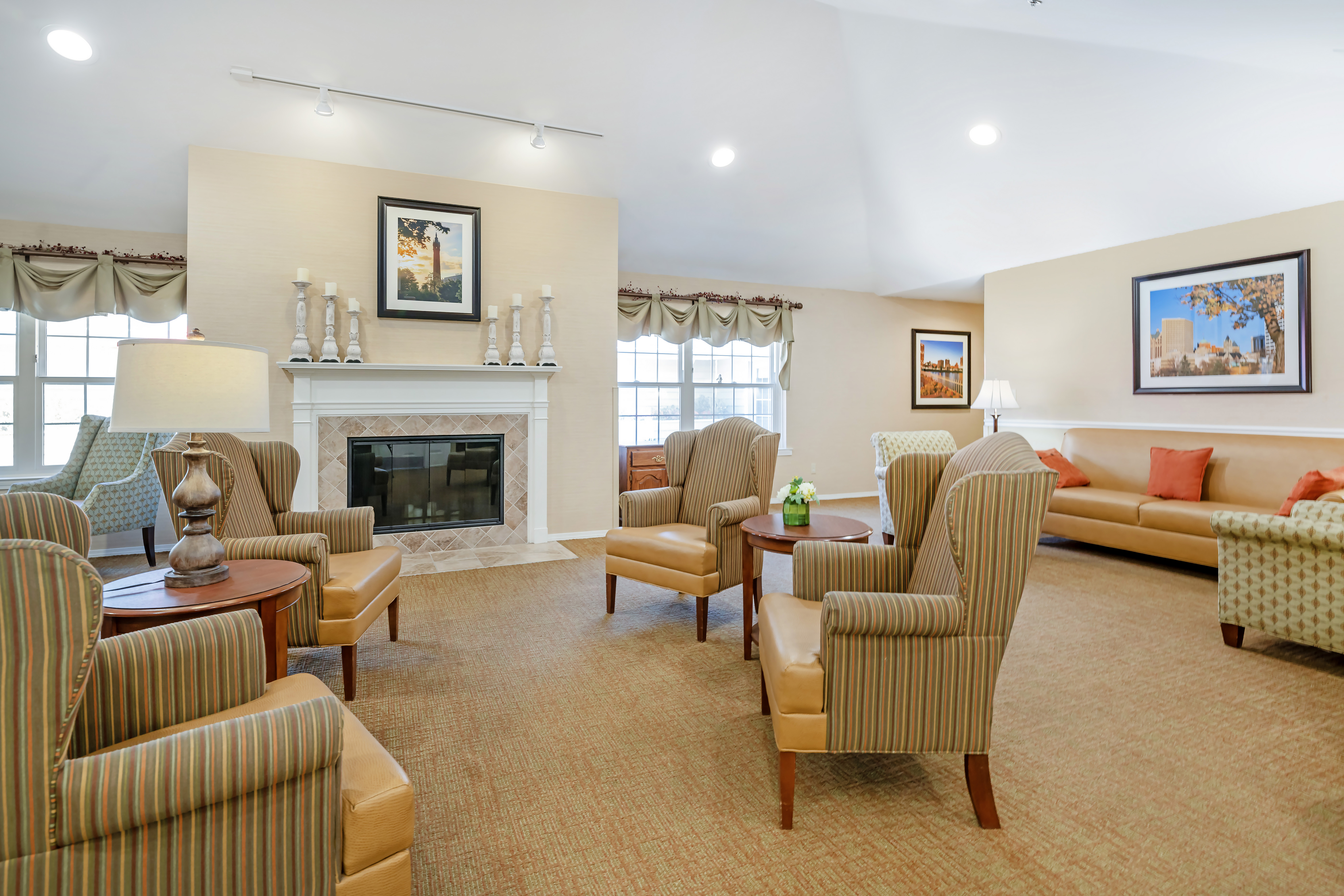 1-brookfield-capital-dr-community-living-room