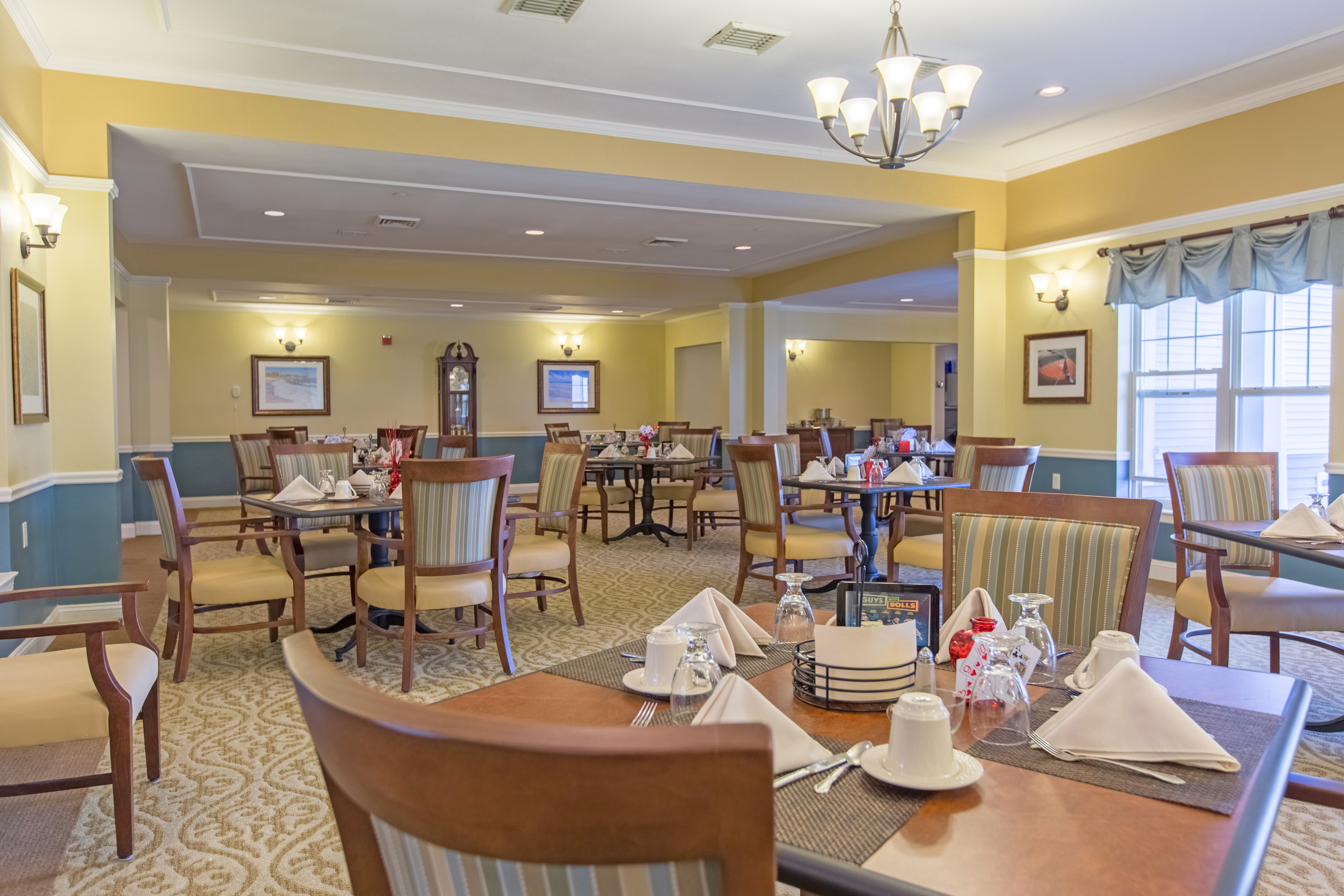 cape-cod-dining-room