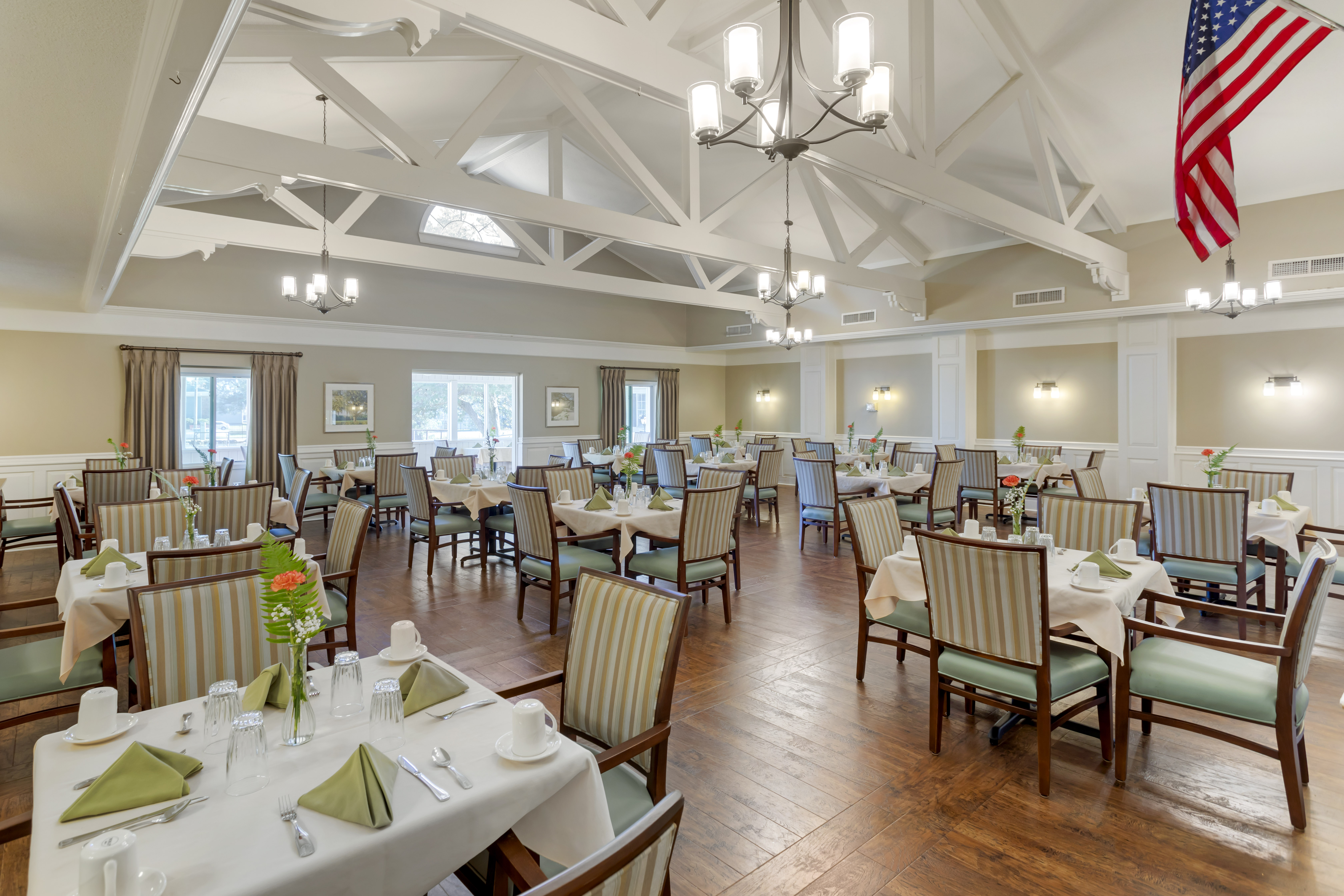 cedar-springs-community-dining-room