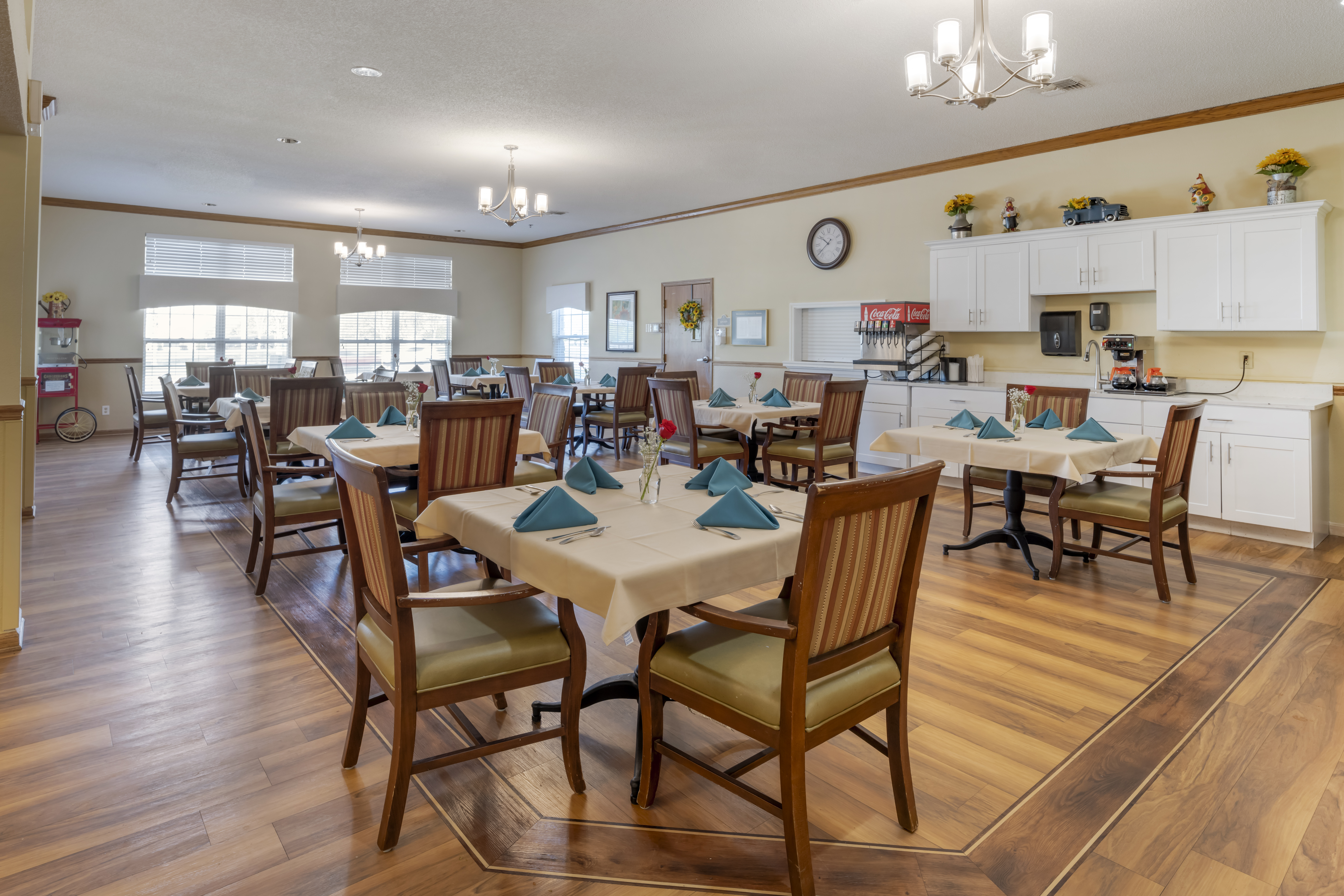 1-centennial-park-dining-room