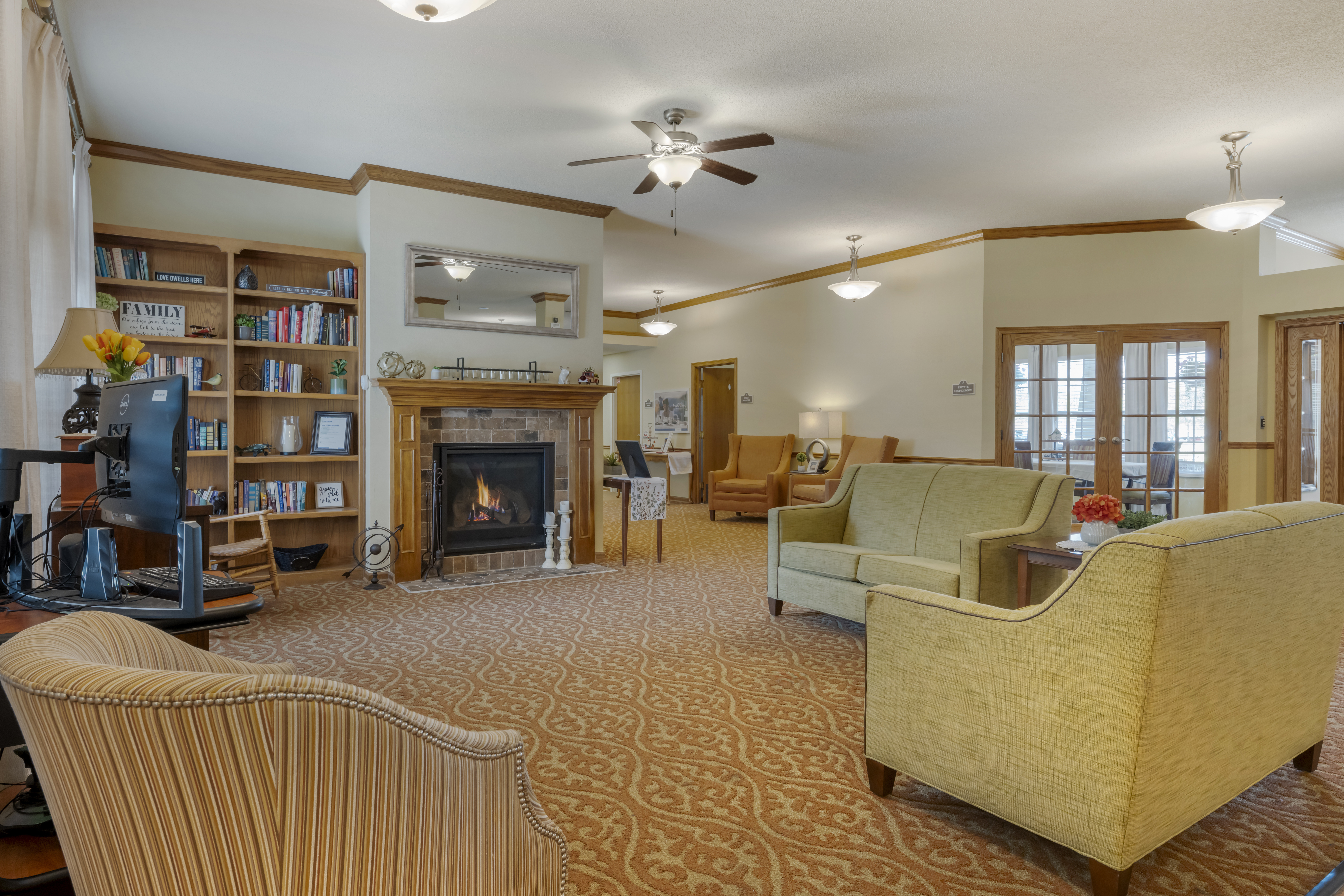 centennial-park-community-living-room