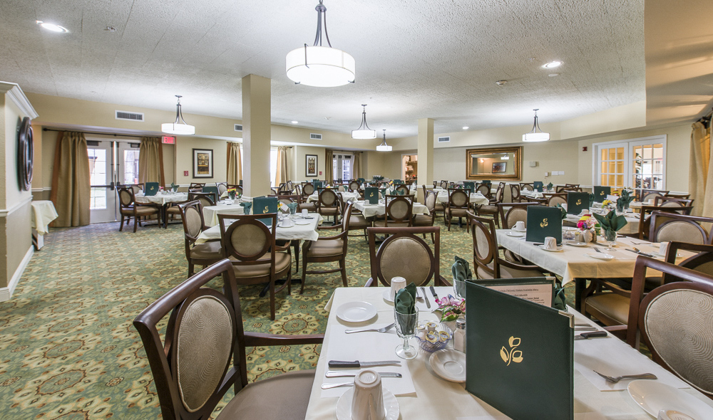 college-parkway-dining-room