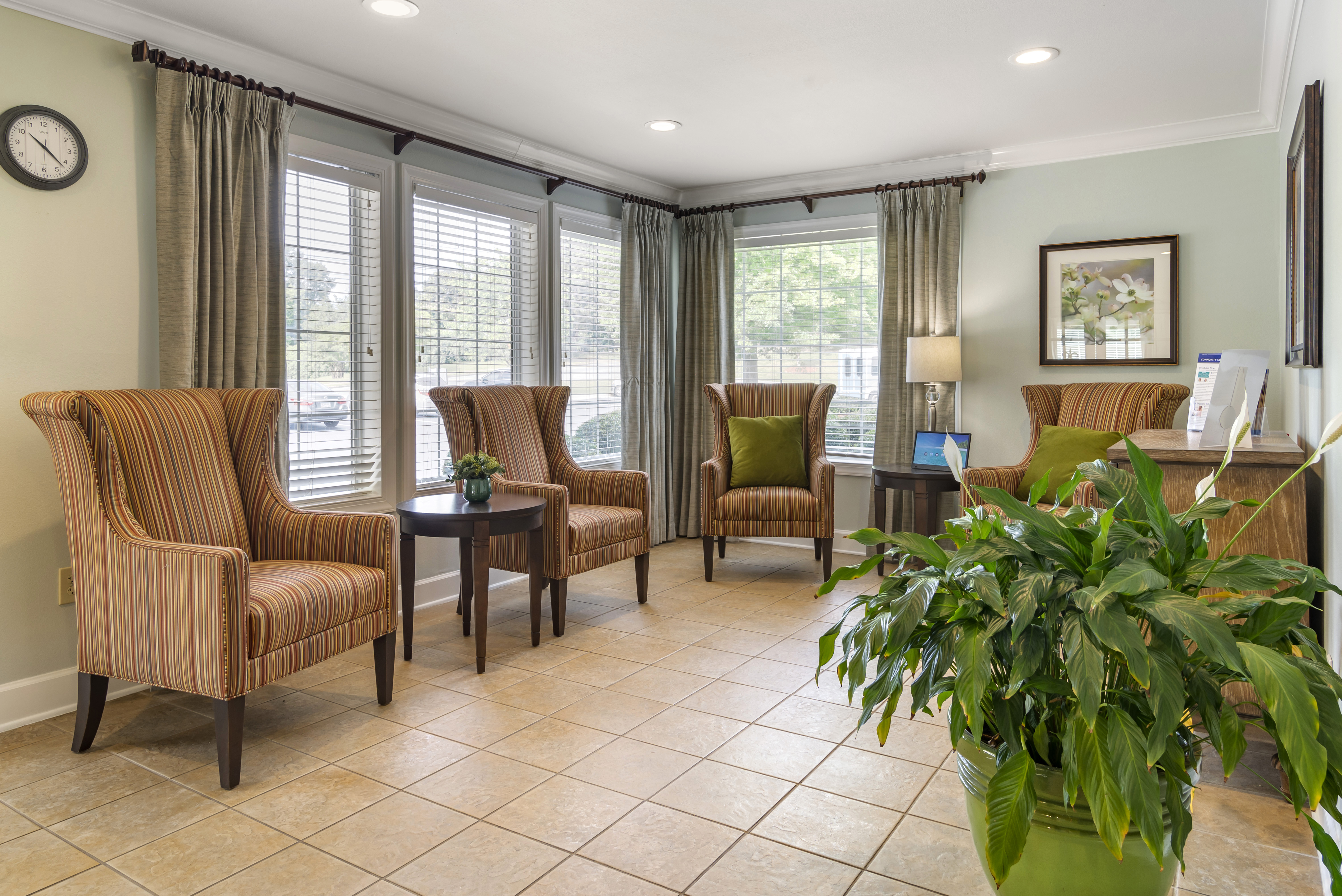 1-columbus-lobby