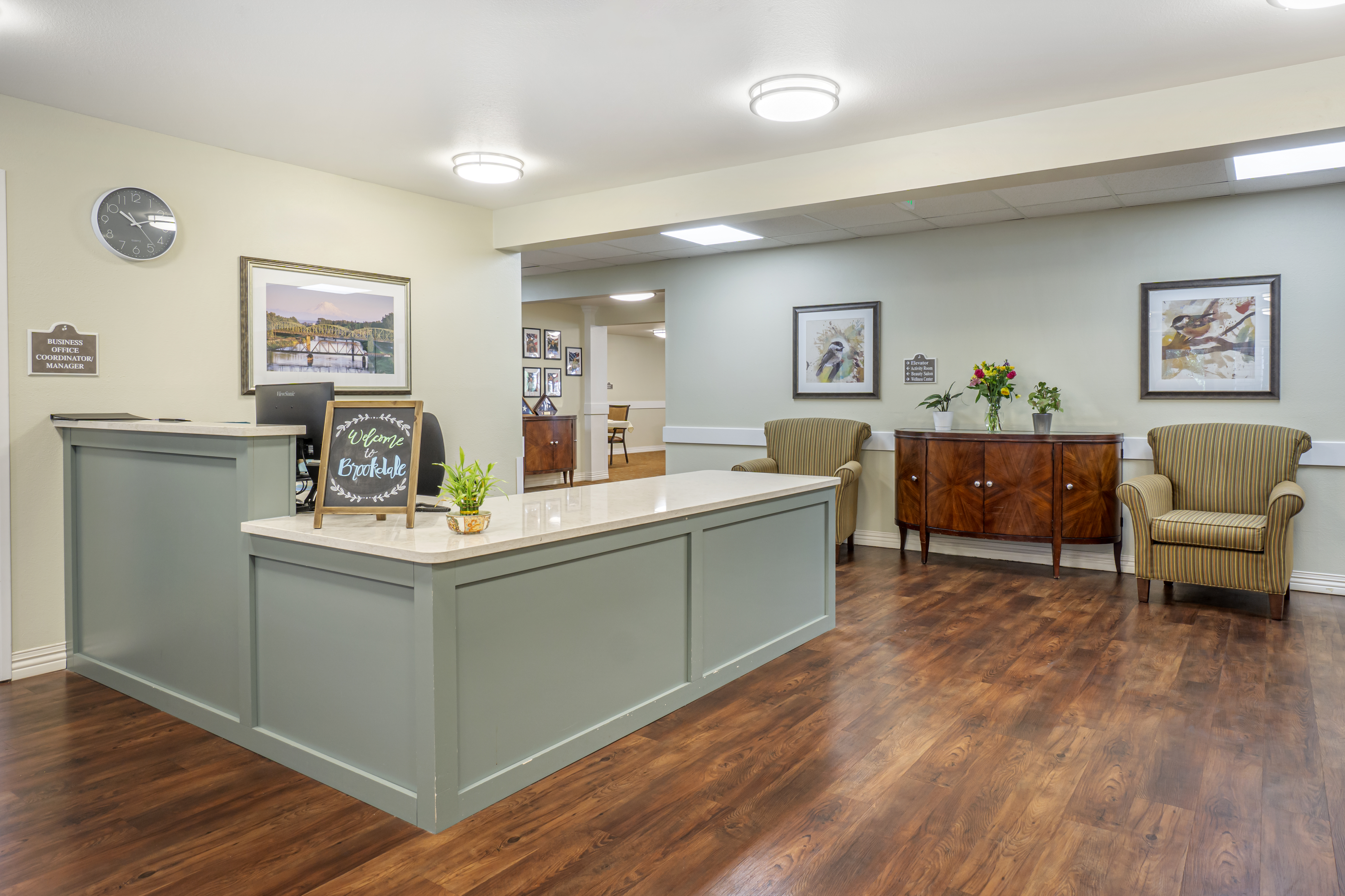 3-courtyard-puyallup-lobby