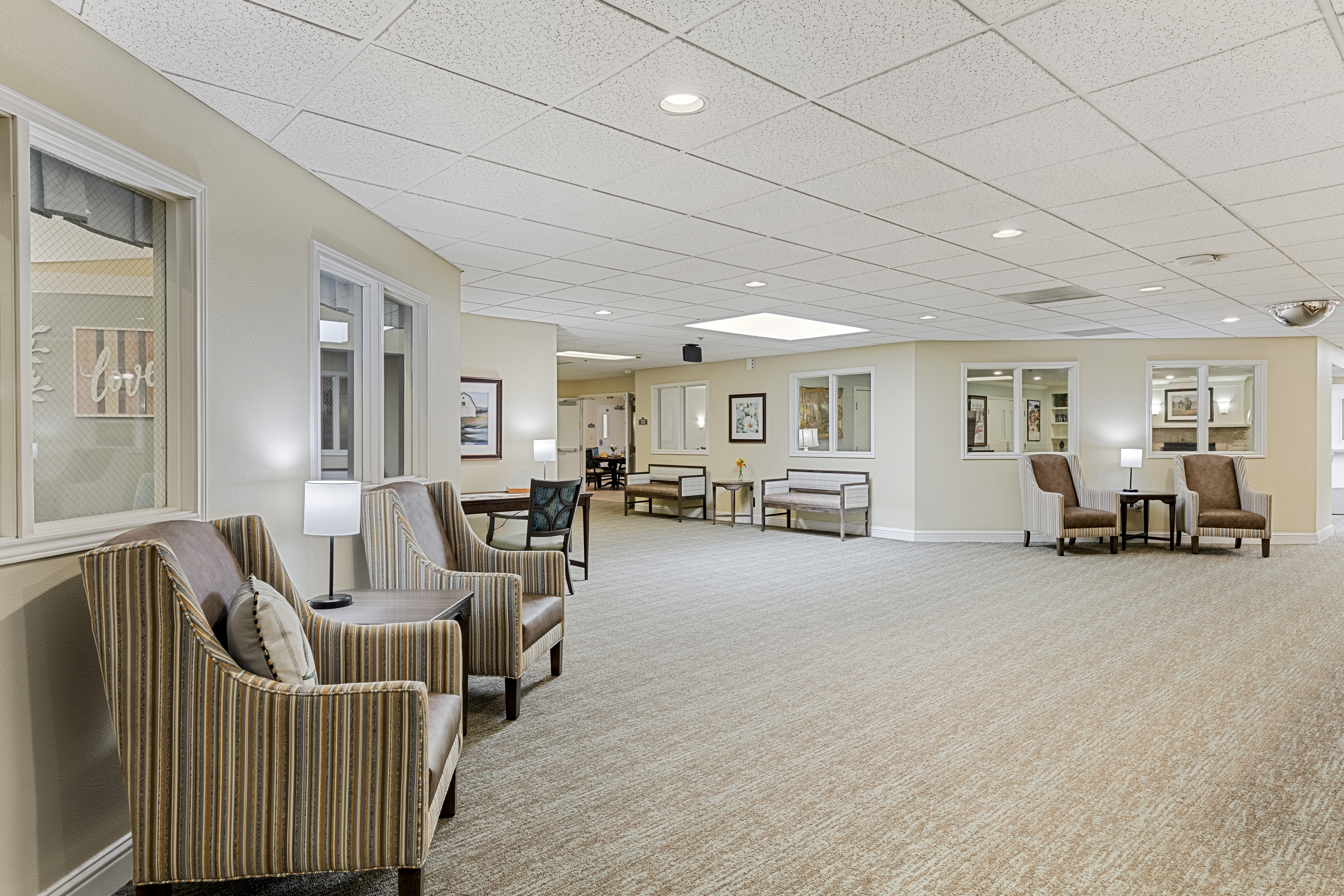 creekside-lobby