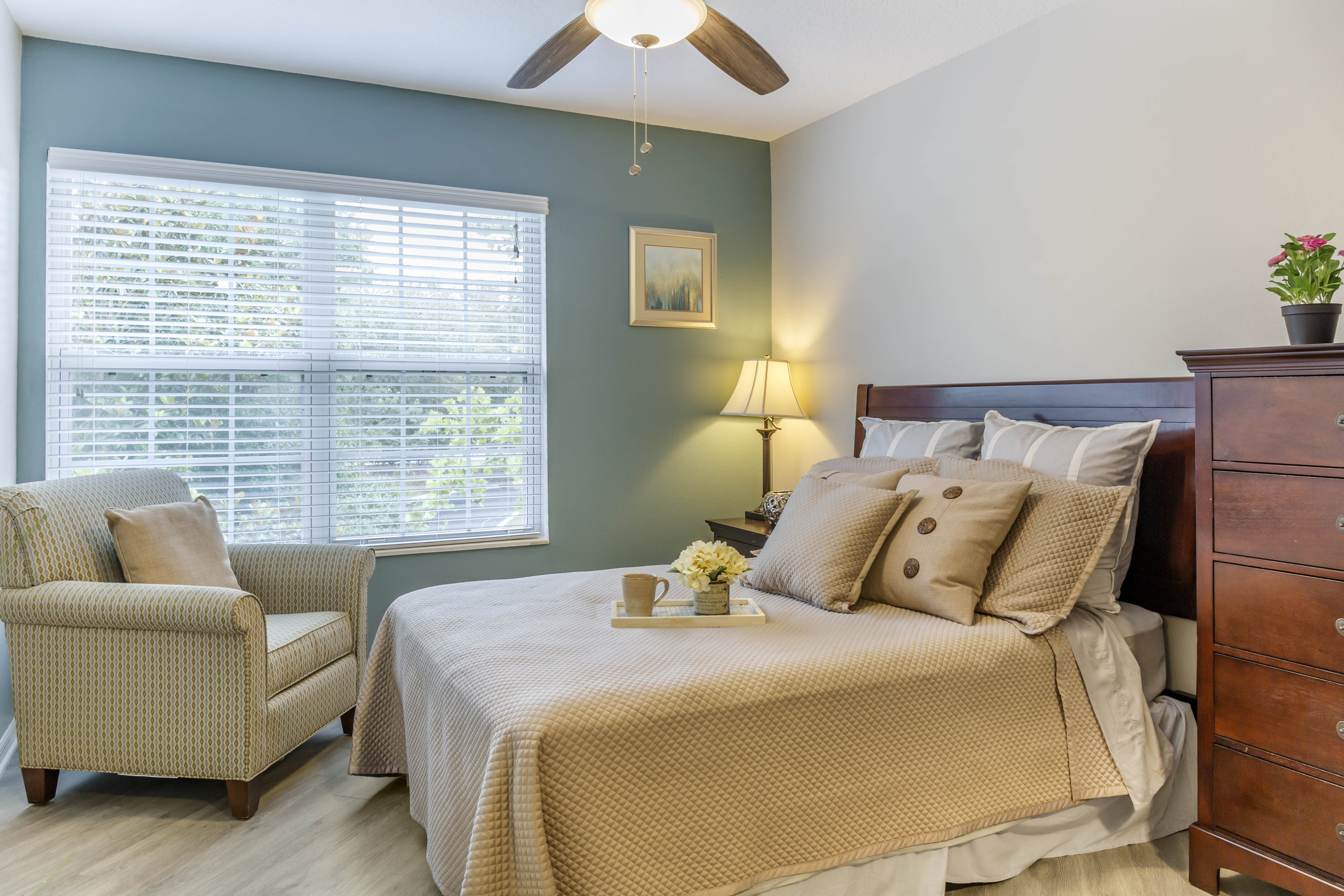 dr-phillips-apartment-bedroom