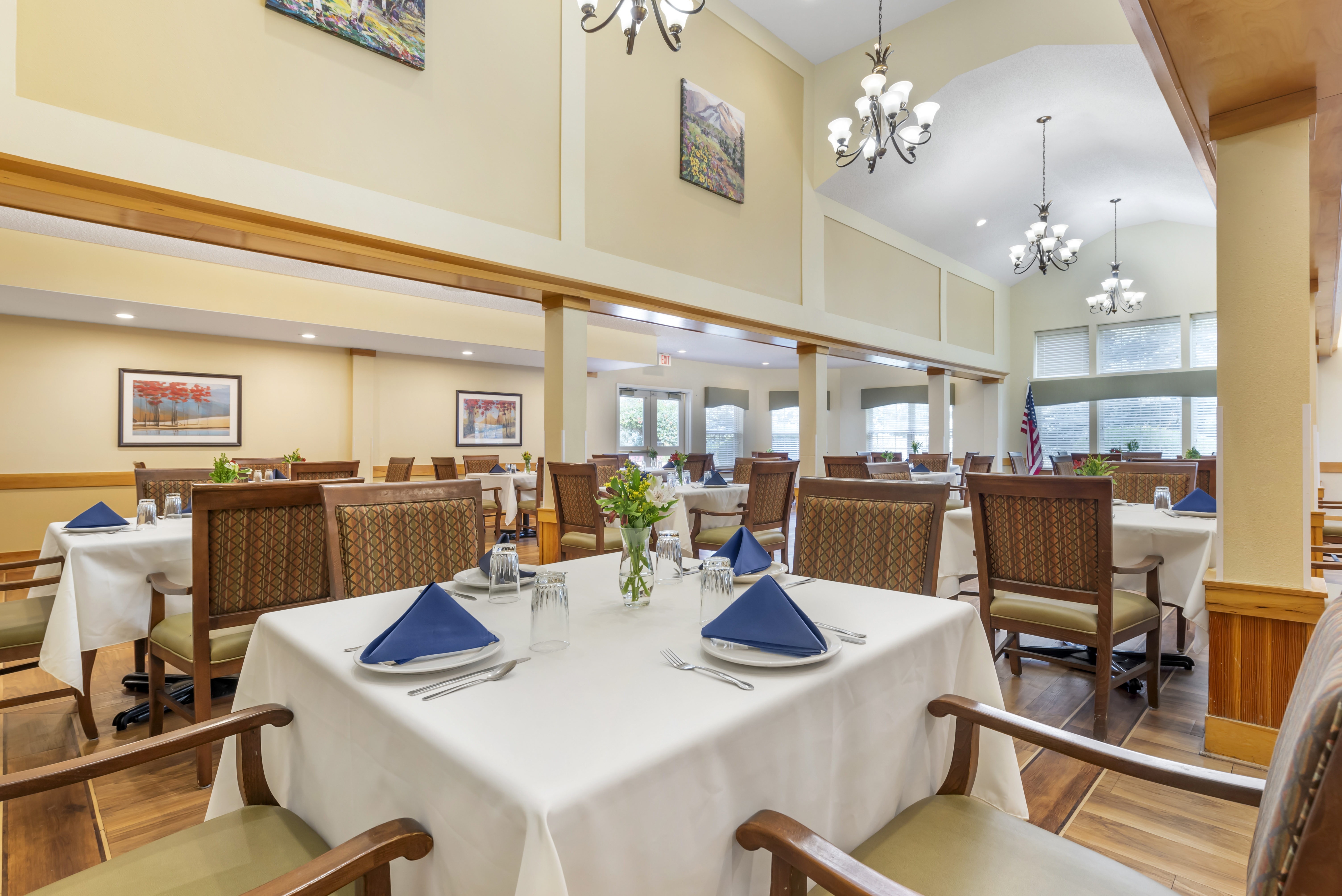 3-el-camino-community-dining-room