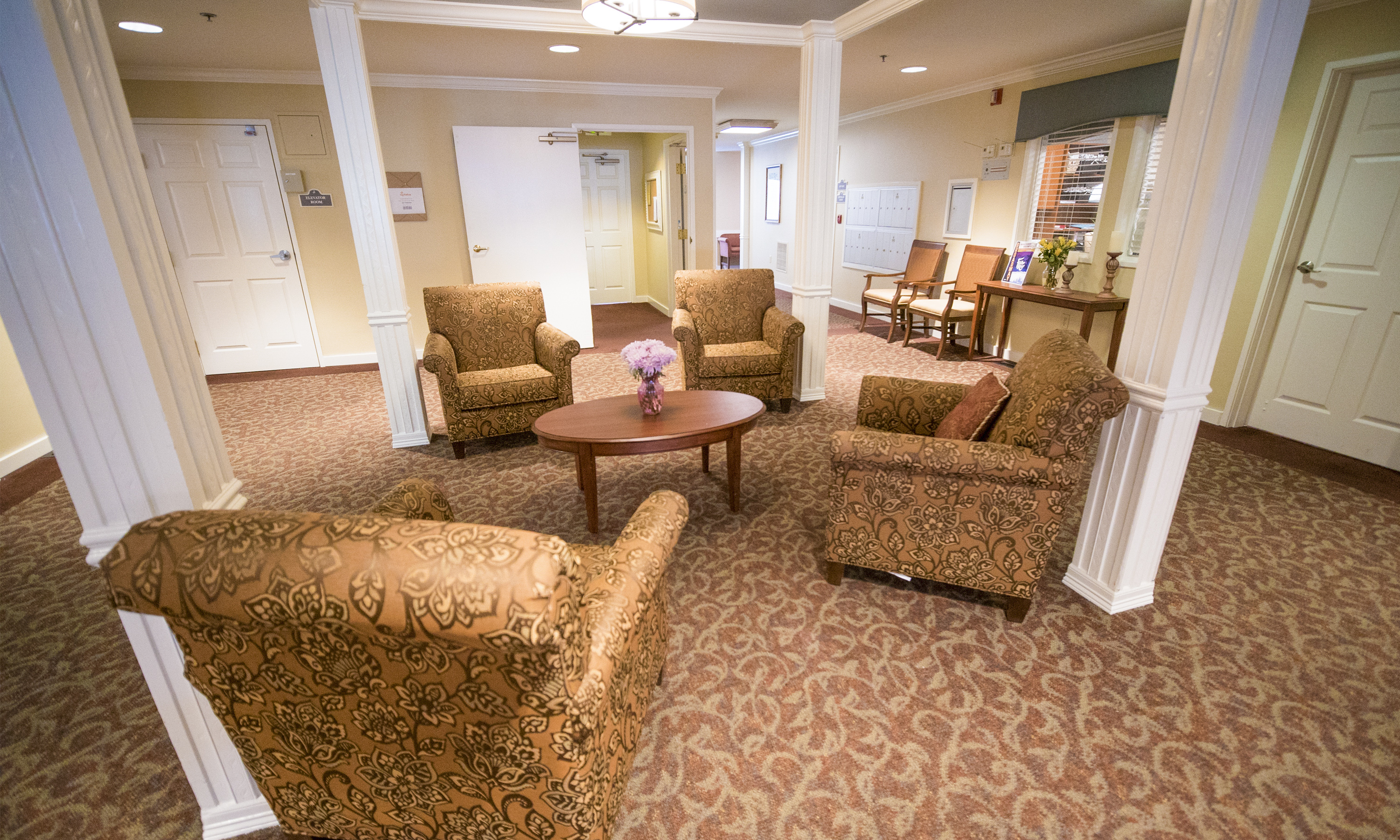 everett-foyer