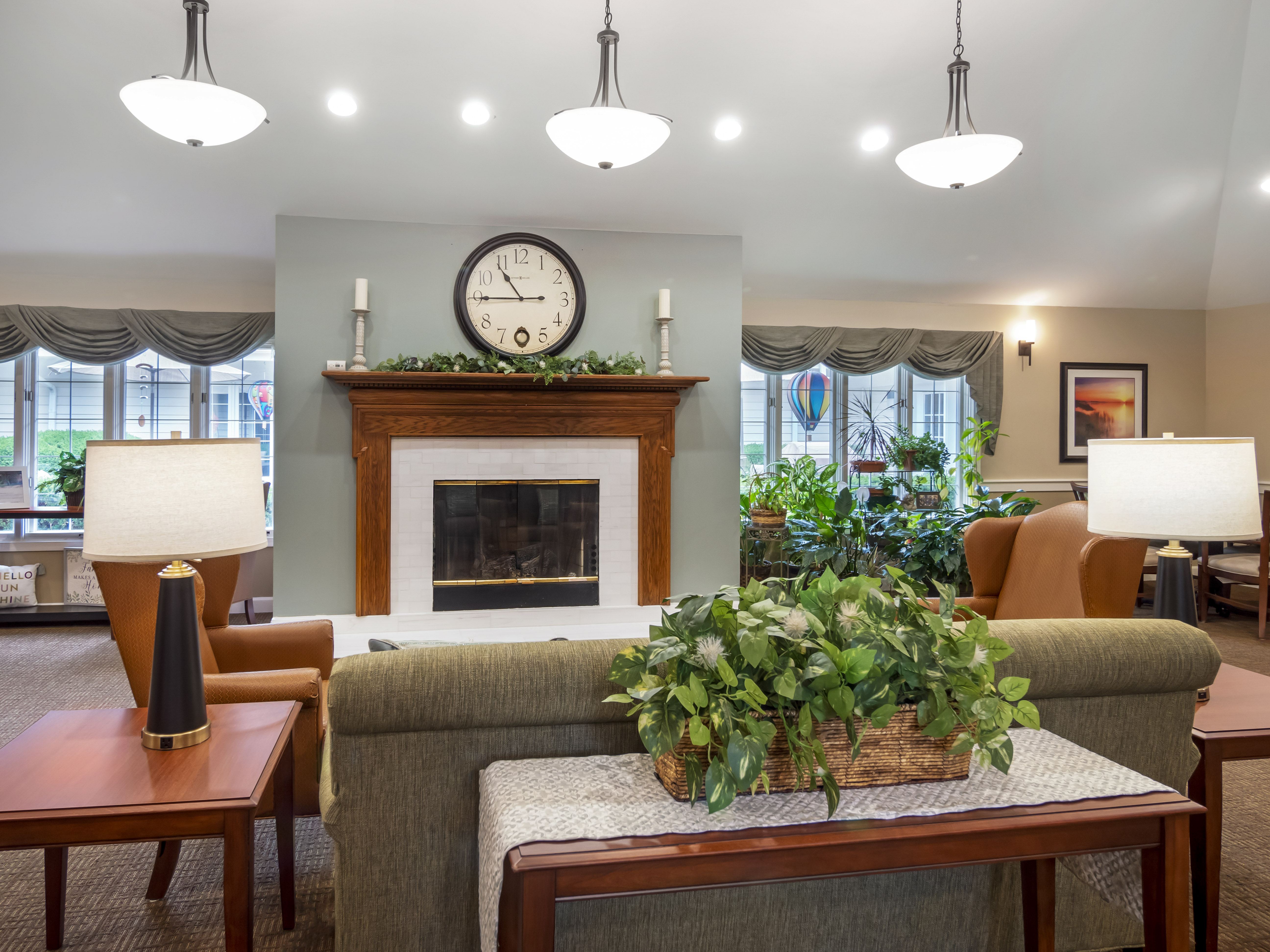 1-farmington-hills-north-community-living-room