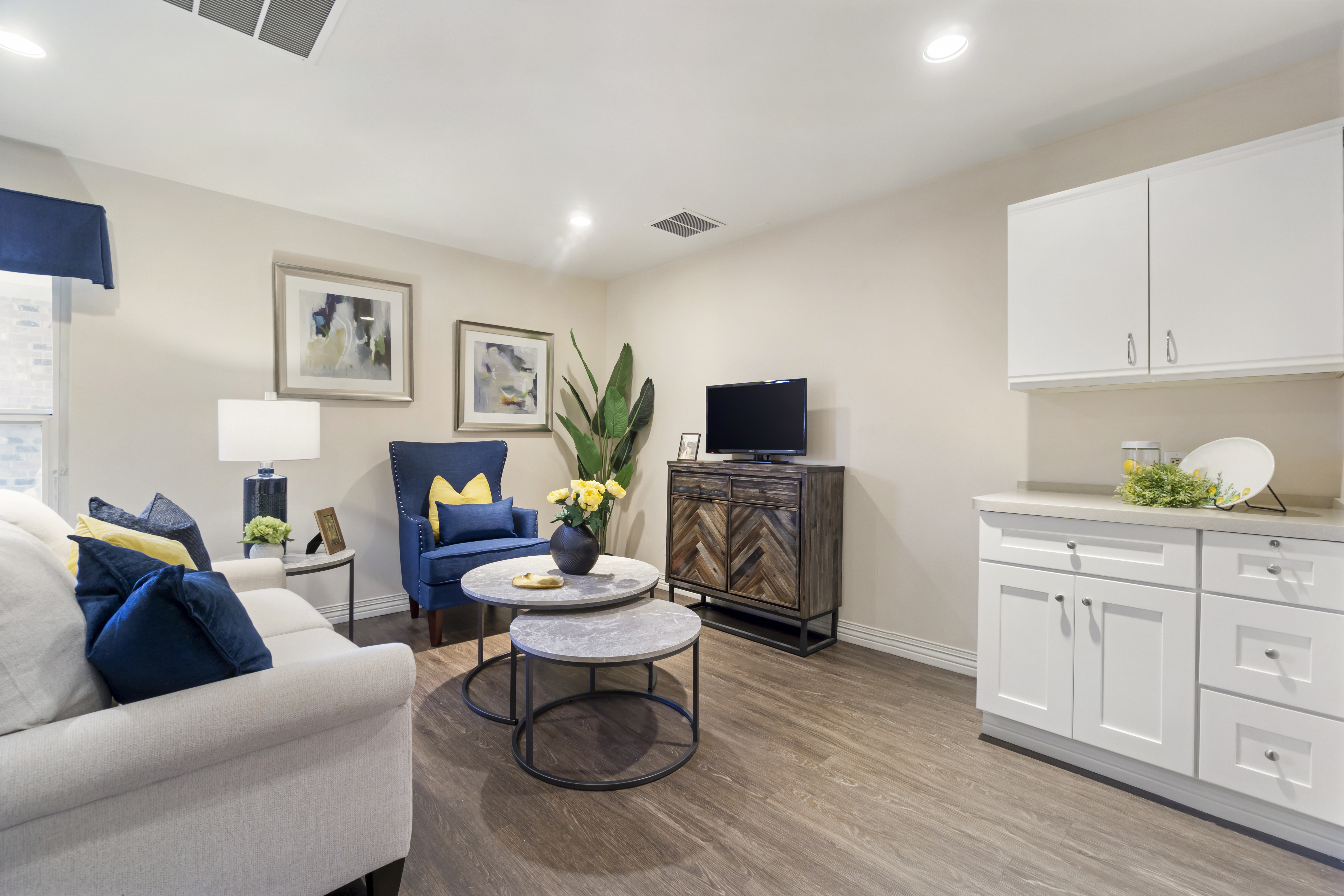 federal-way-apartment-living-room