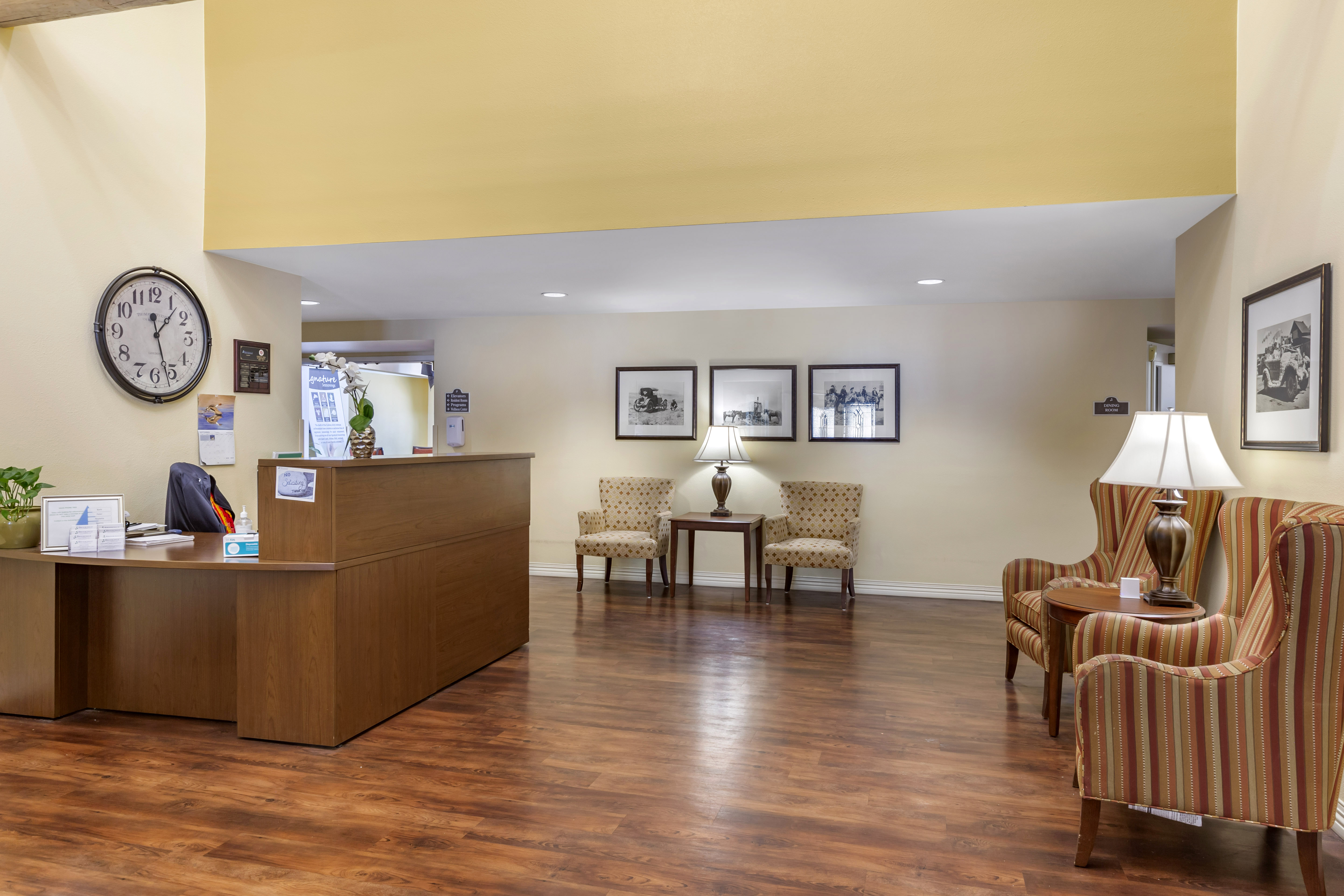 1-flagstaff-lobby