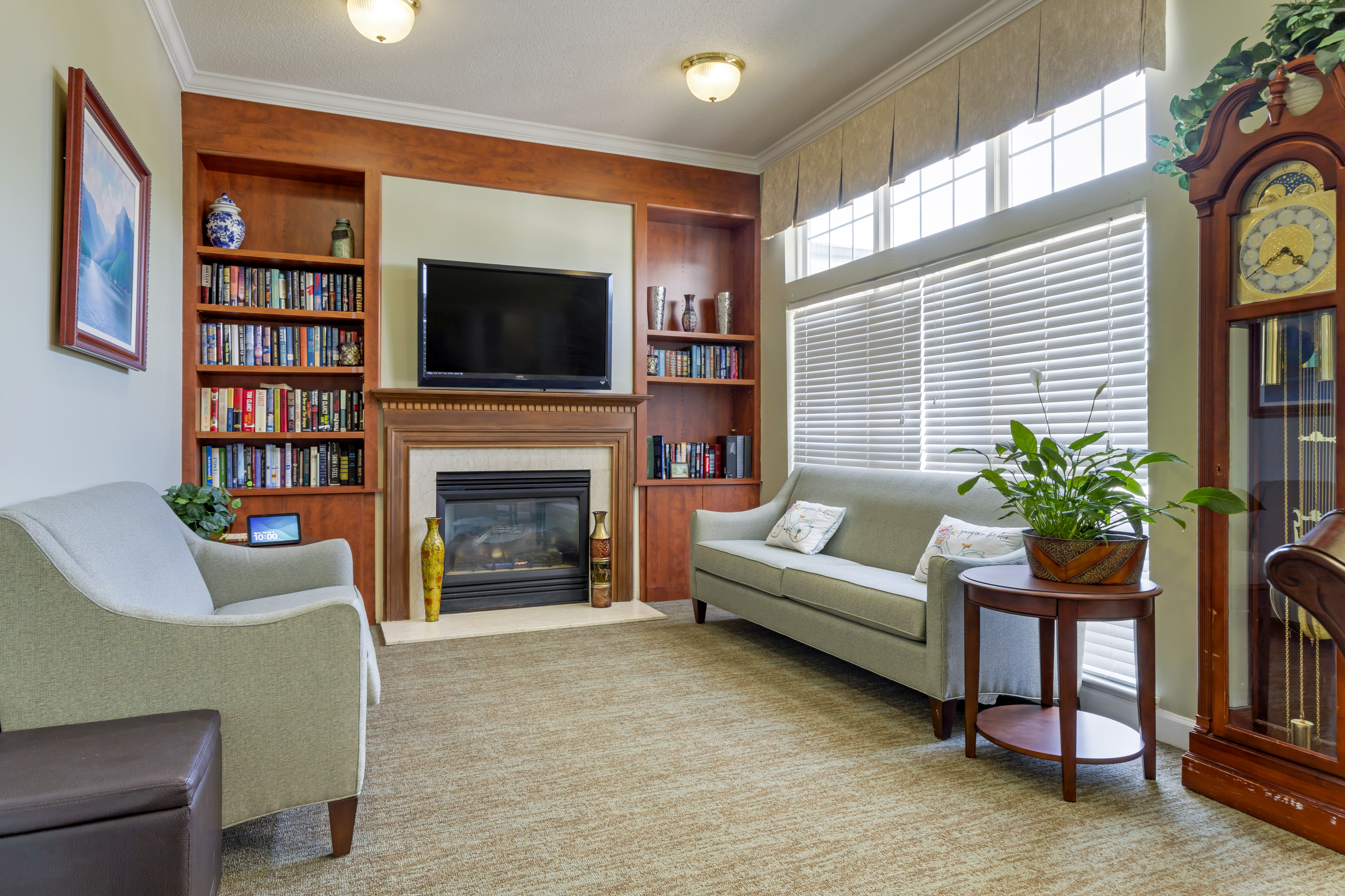 1-forest-city-community-living-room