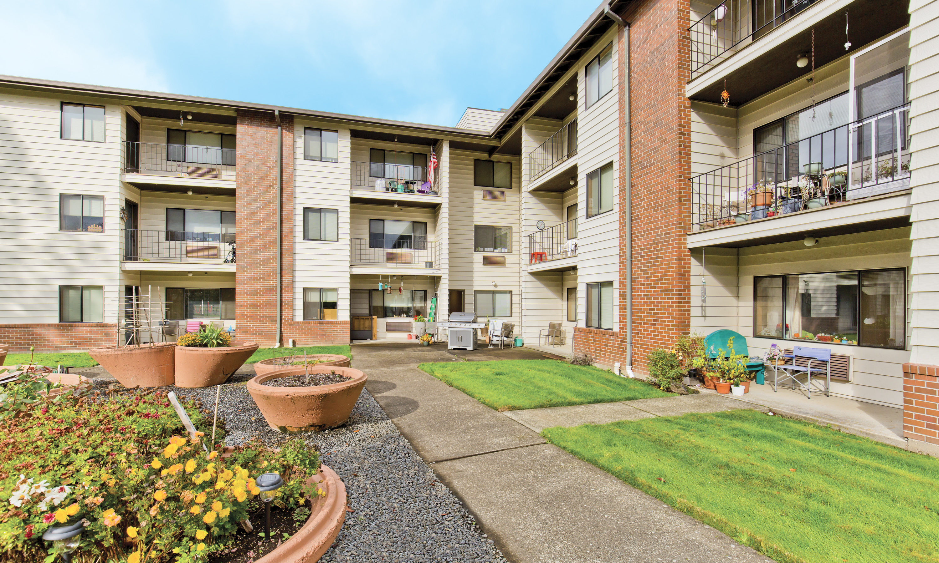 3-forest-grove-patio