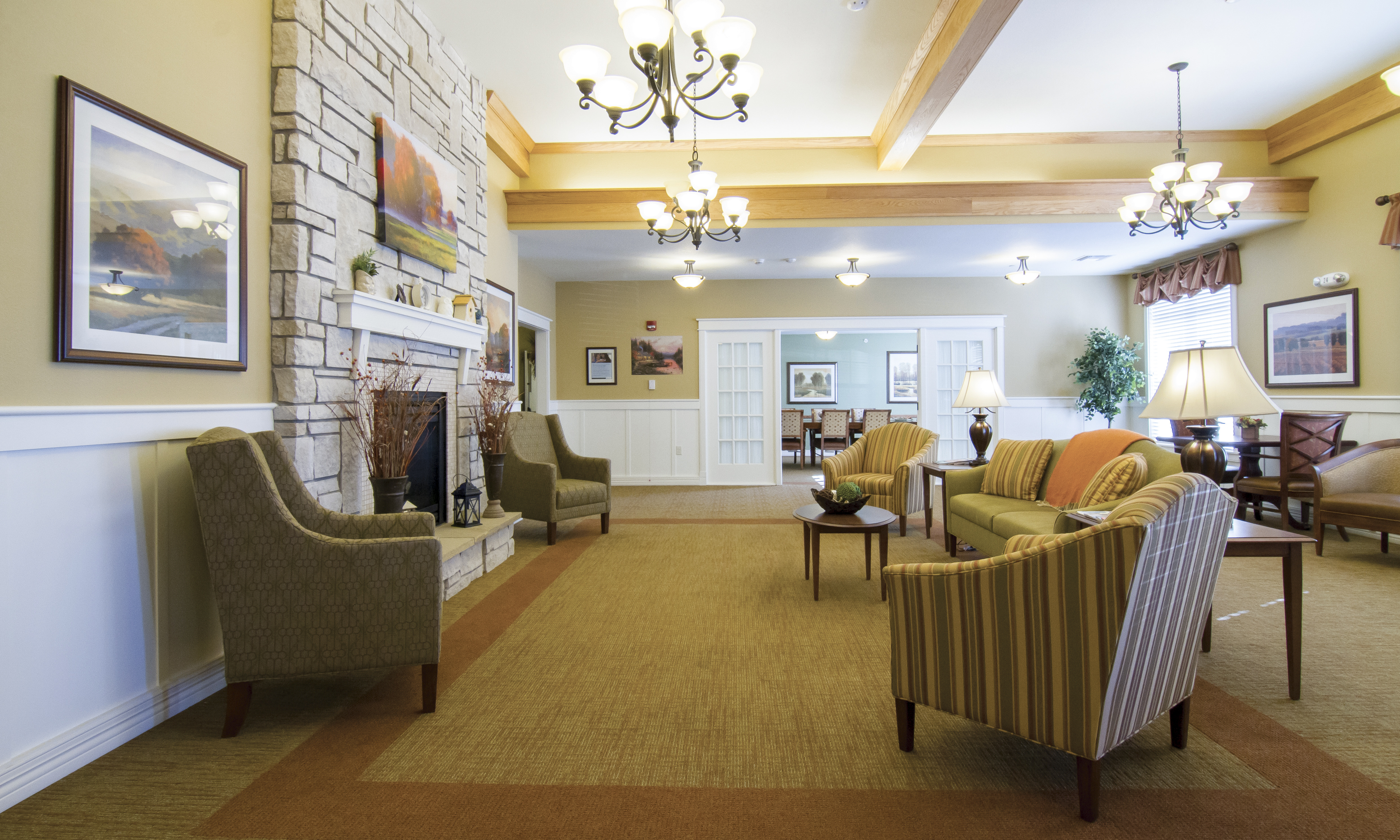 3-fort-collins-al-community-living-room