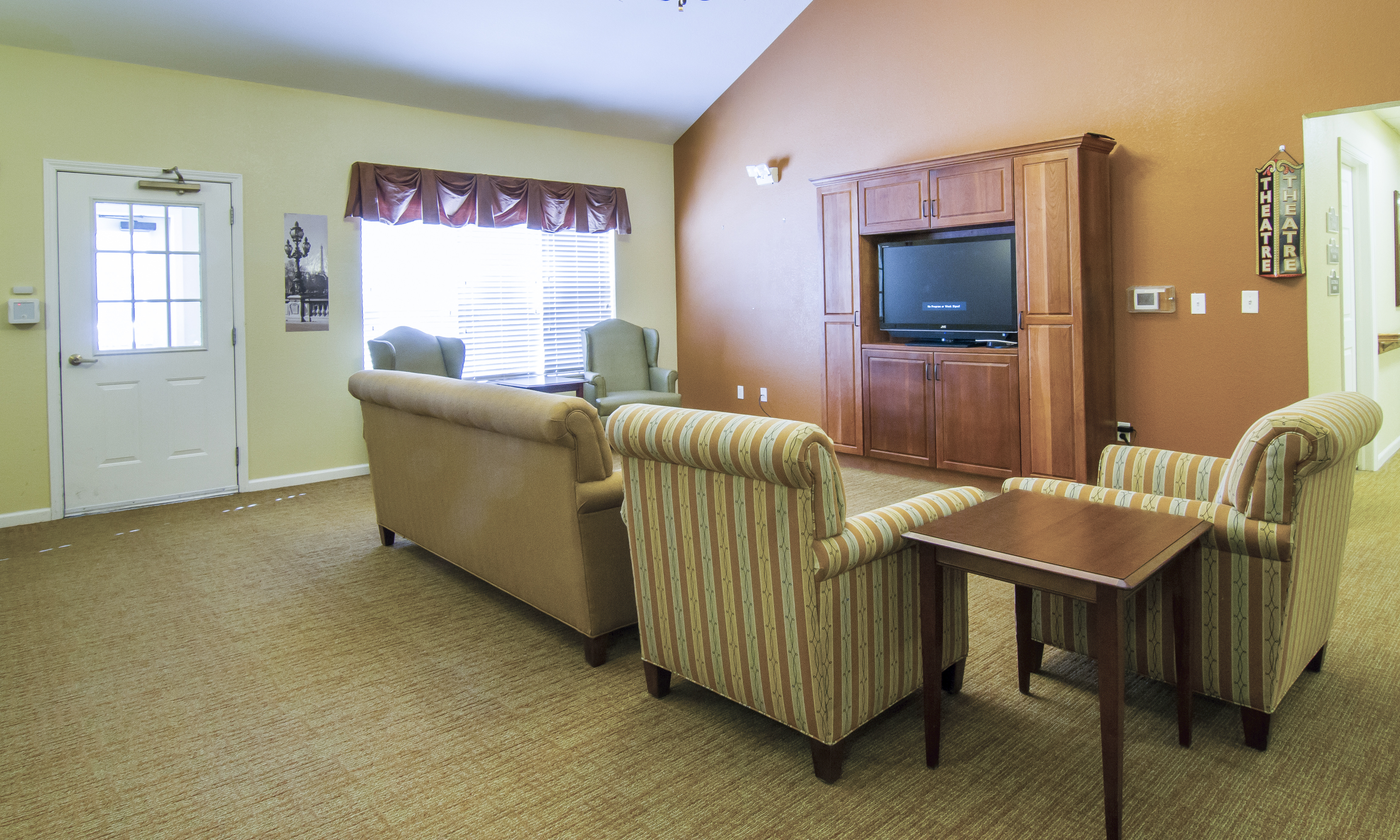 3-fort-collins-mc-tv-room