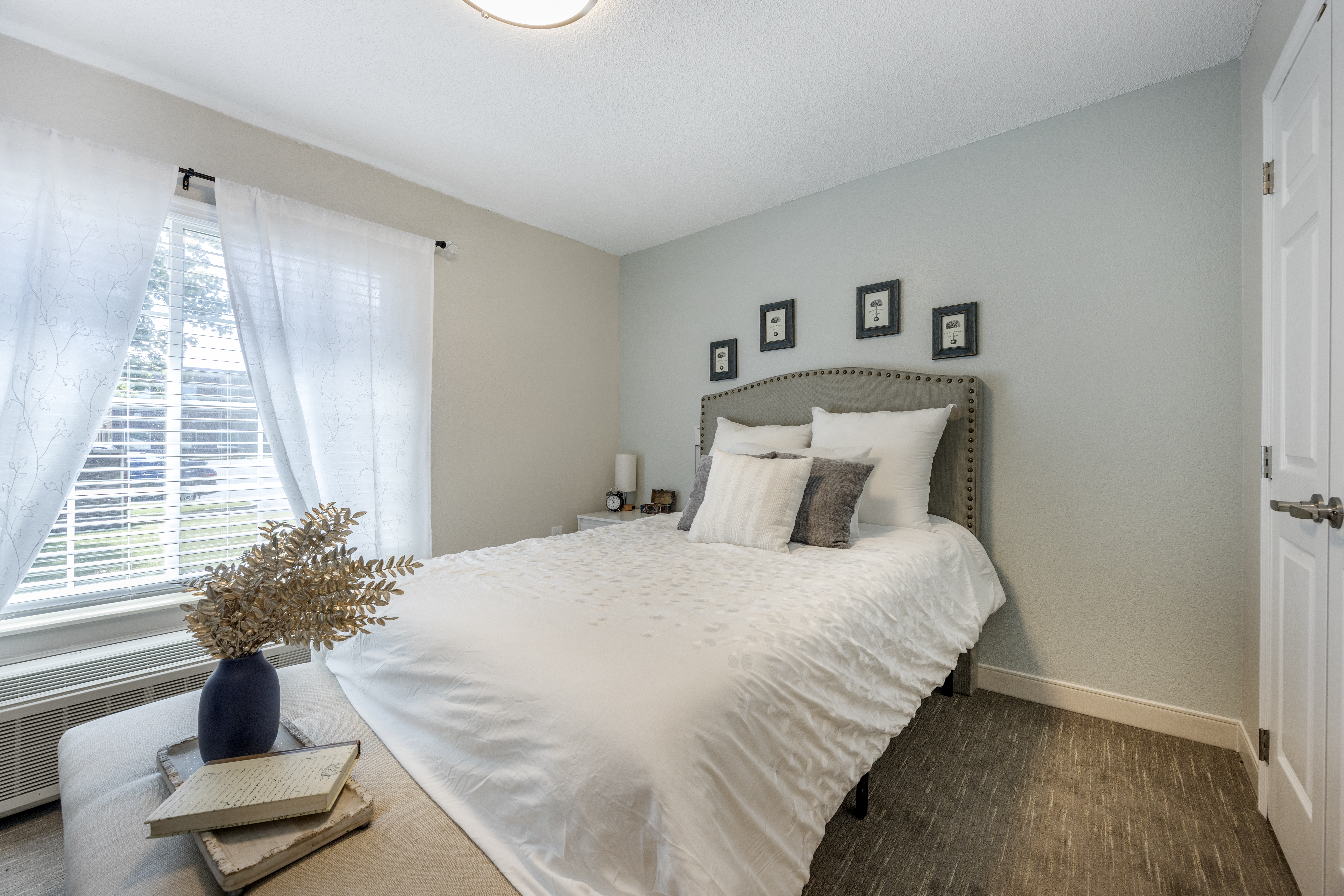 gallatin-apartment-bedroom
