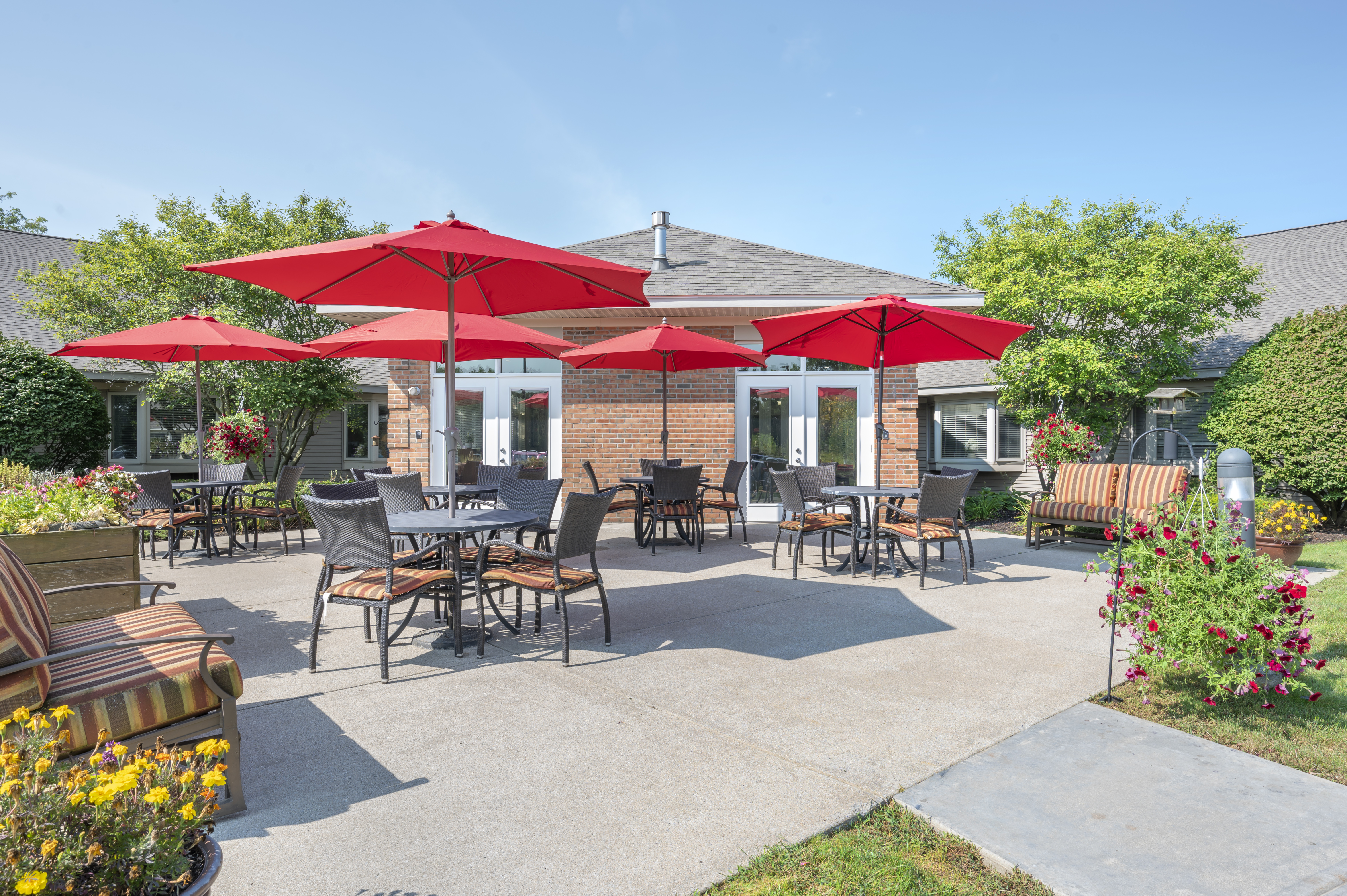 3-granger-patio