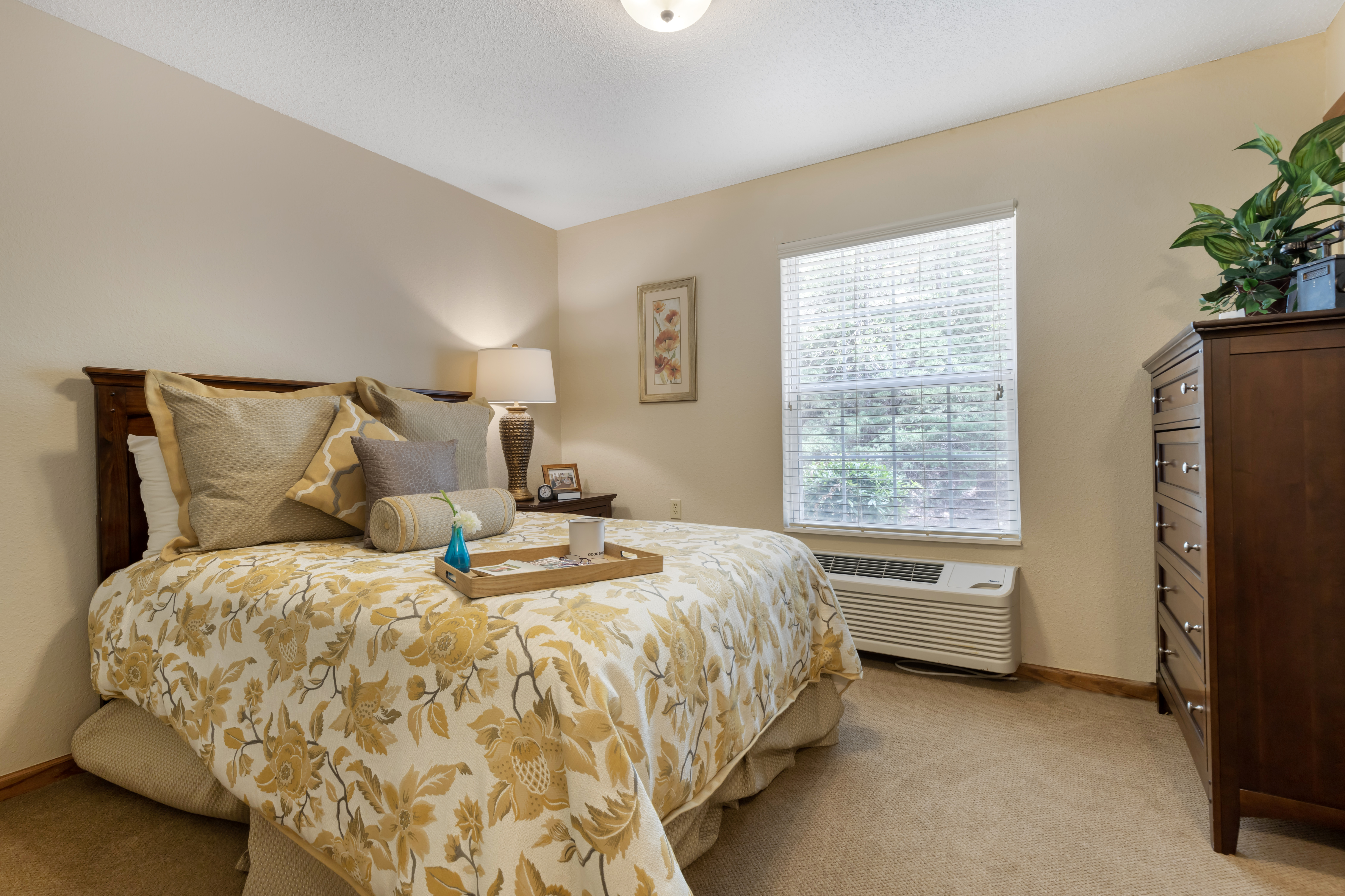 1-harbison-apartment-bedroom