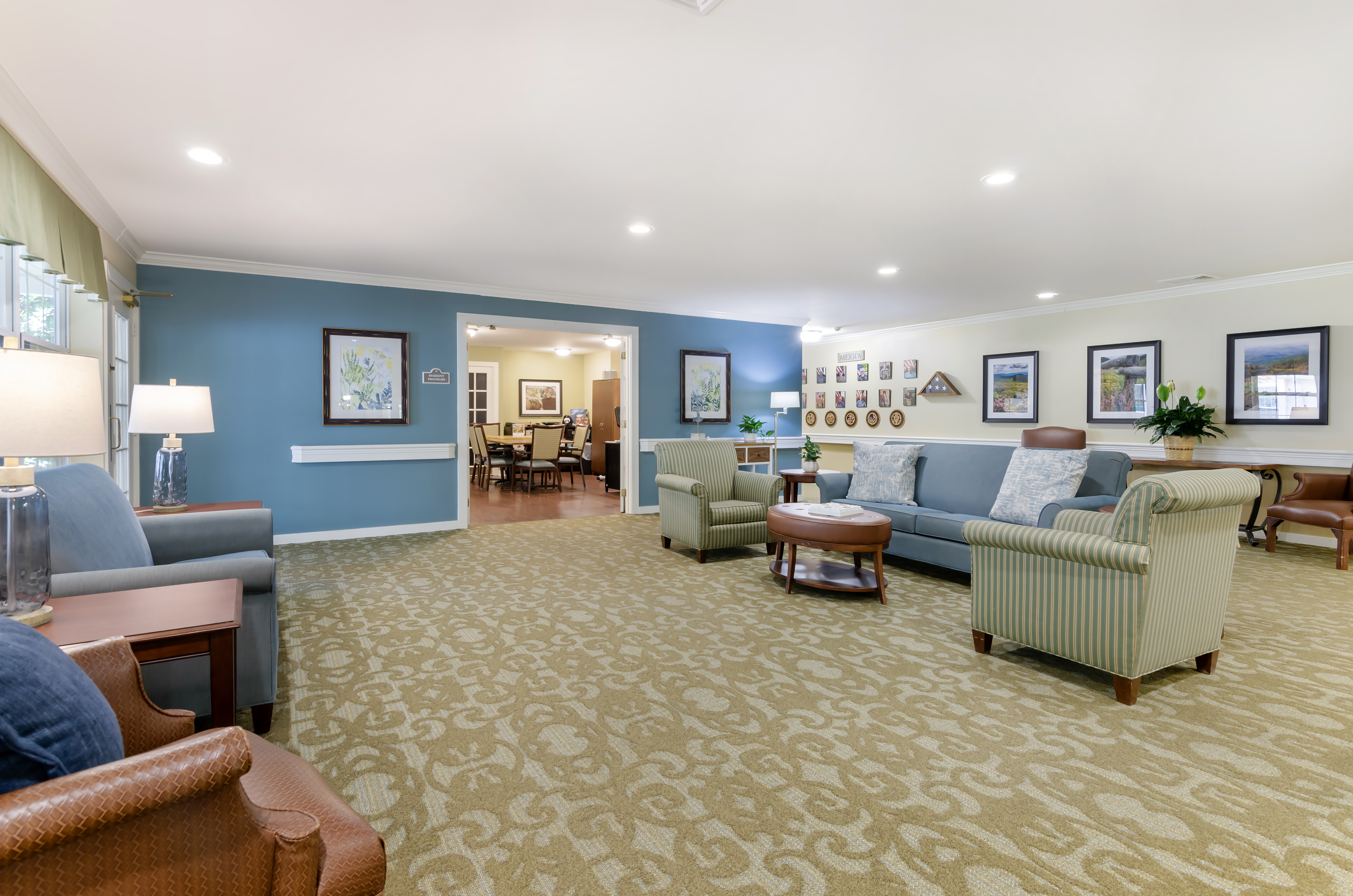 3-harrisonburg-community-living-room
