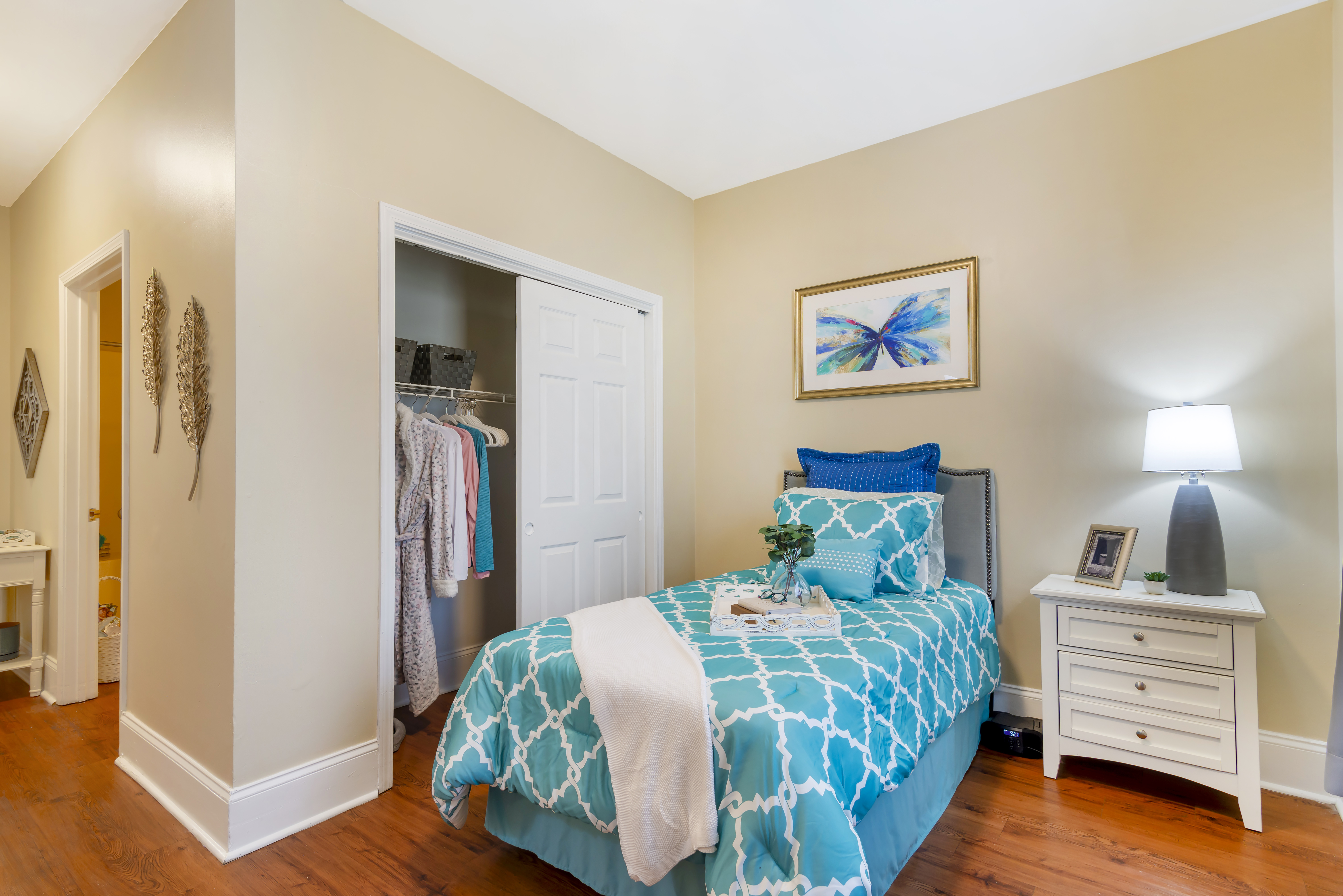 3-hartwell-apartment-bedroom