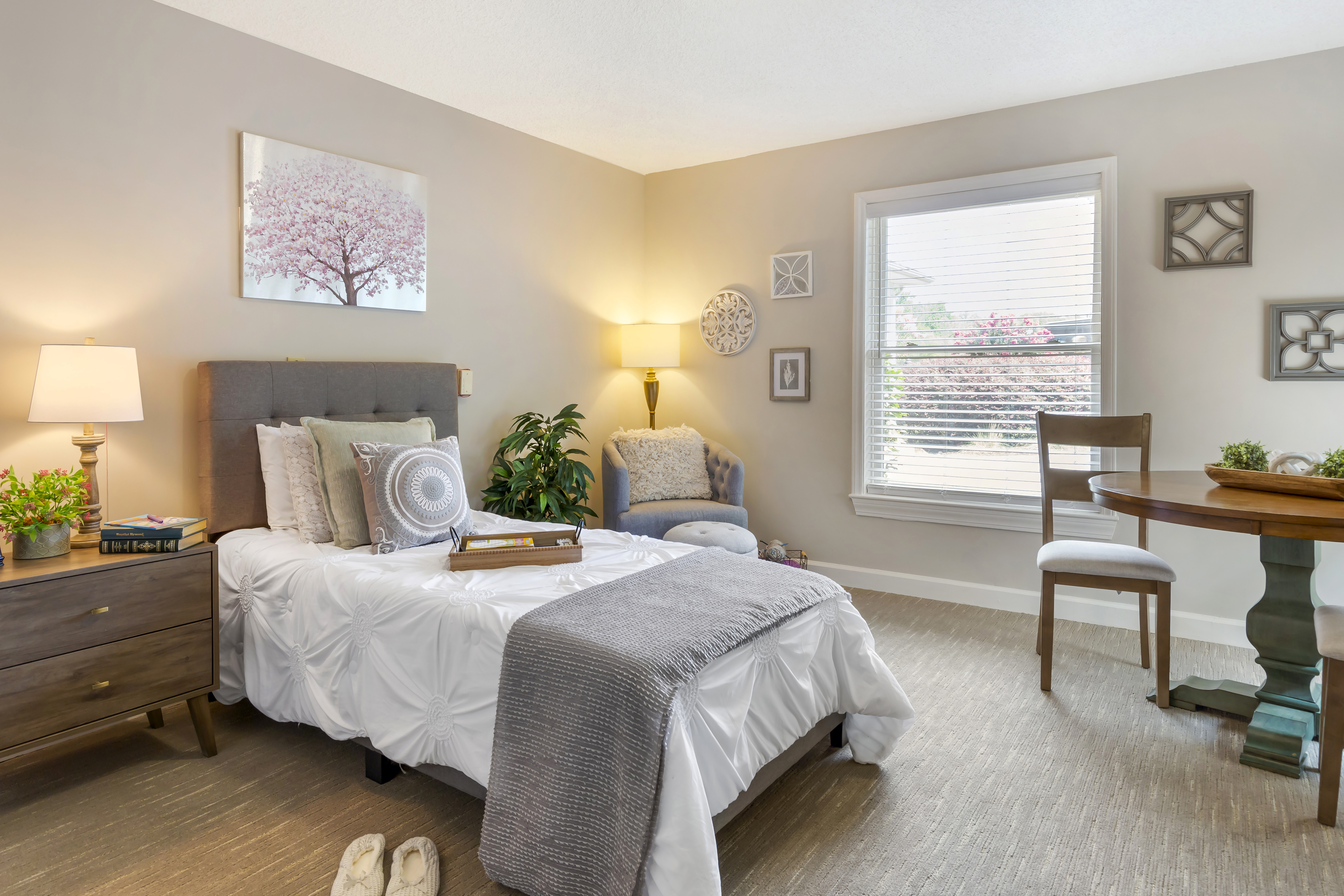 1-high-point-apartment-bedroom