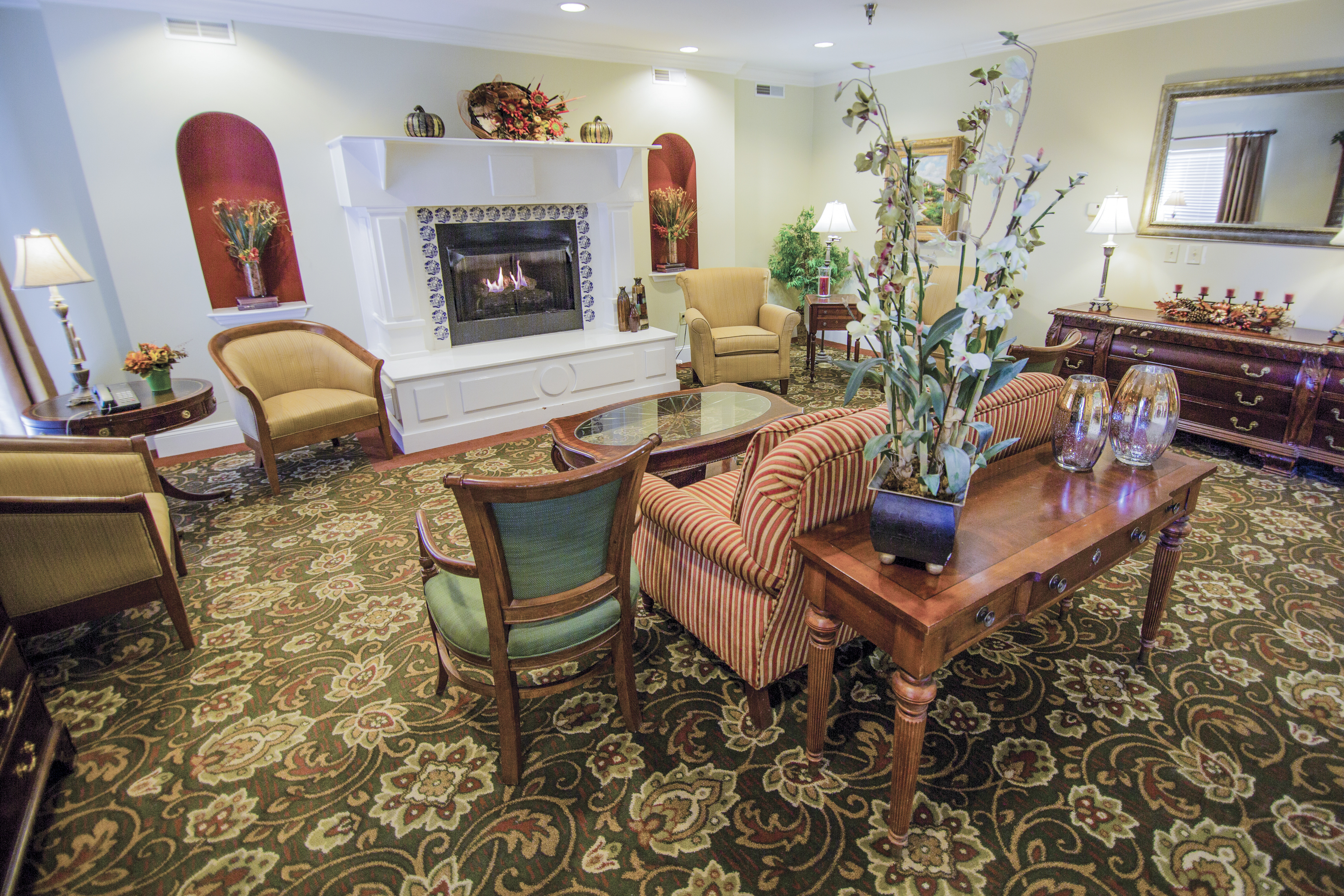jones-farms-community-living-room