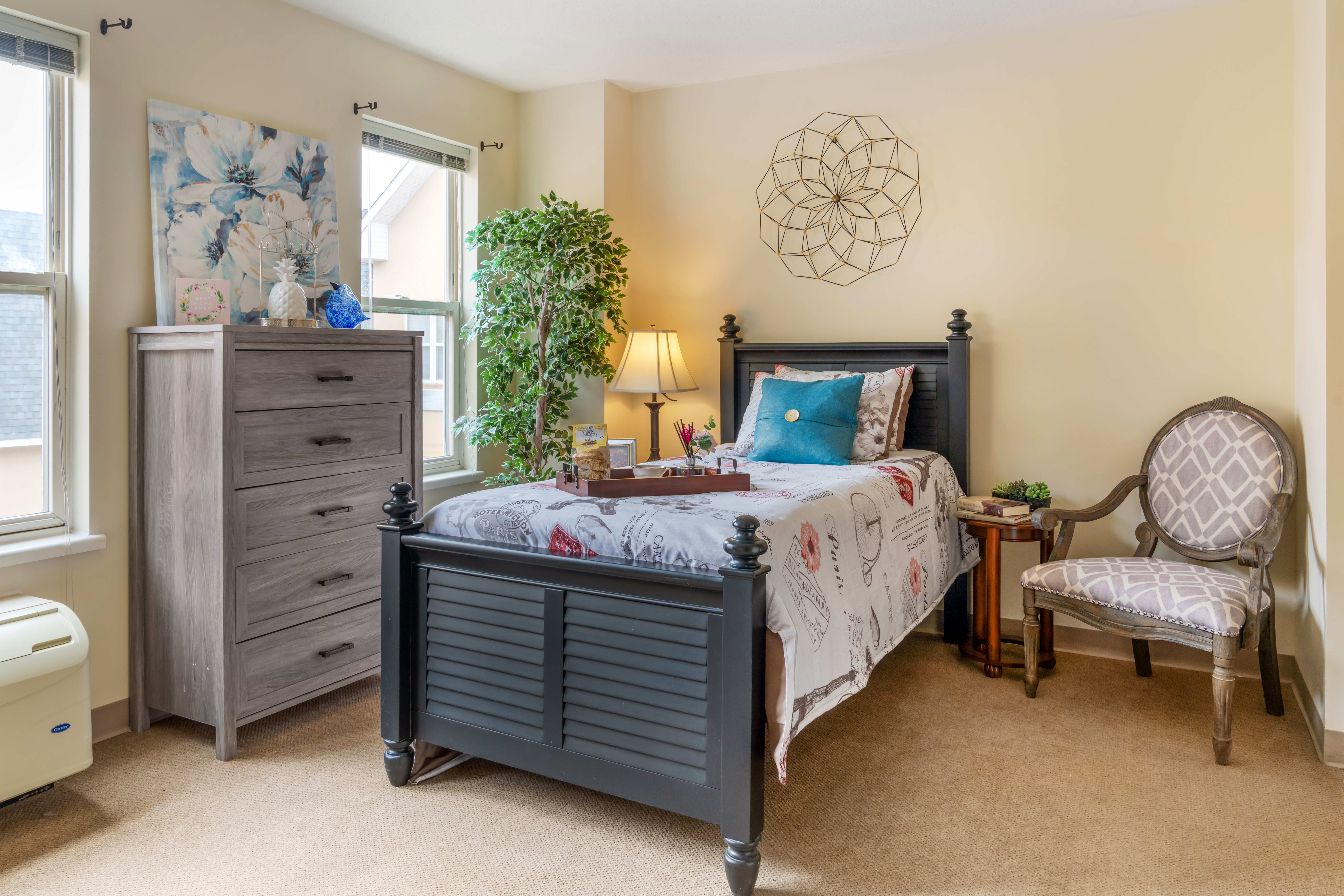 1-kenmore-ny-apartment-bedroom