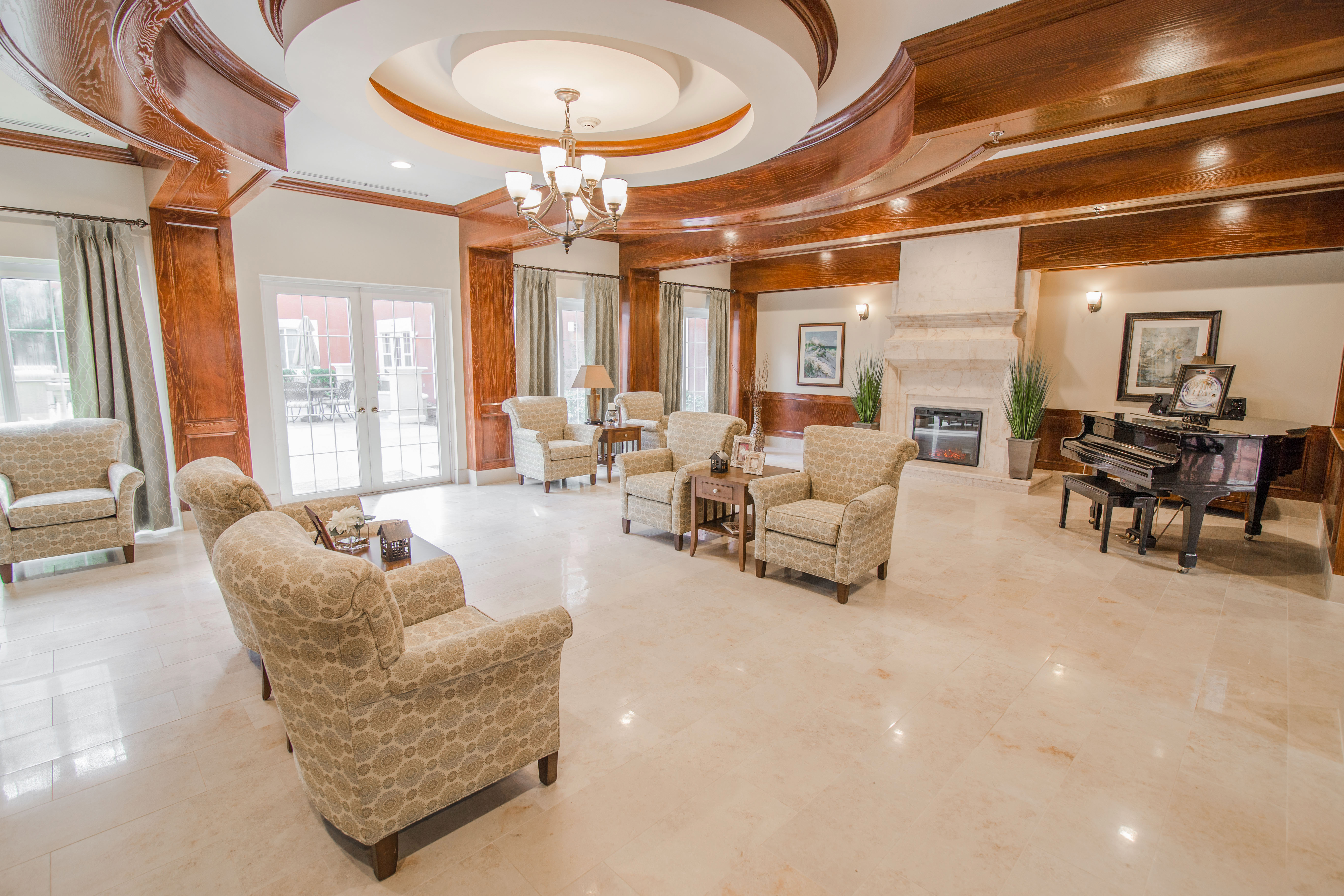 1-lake-orienta-foyer