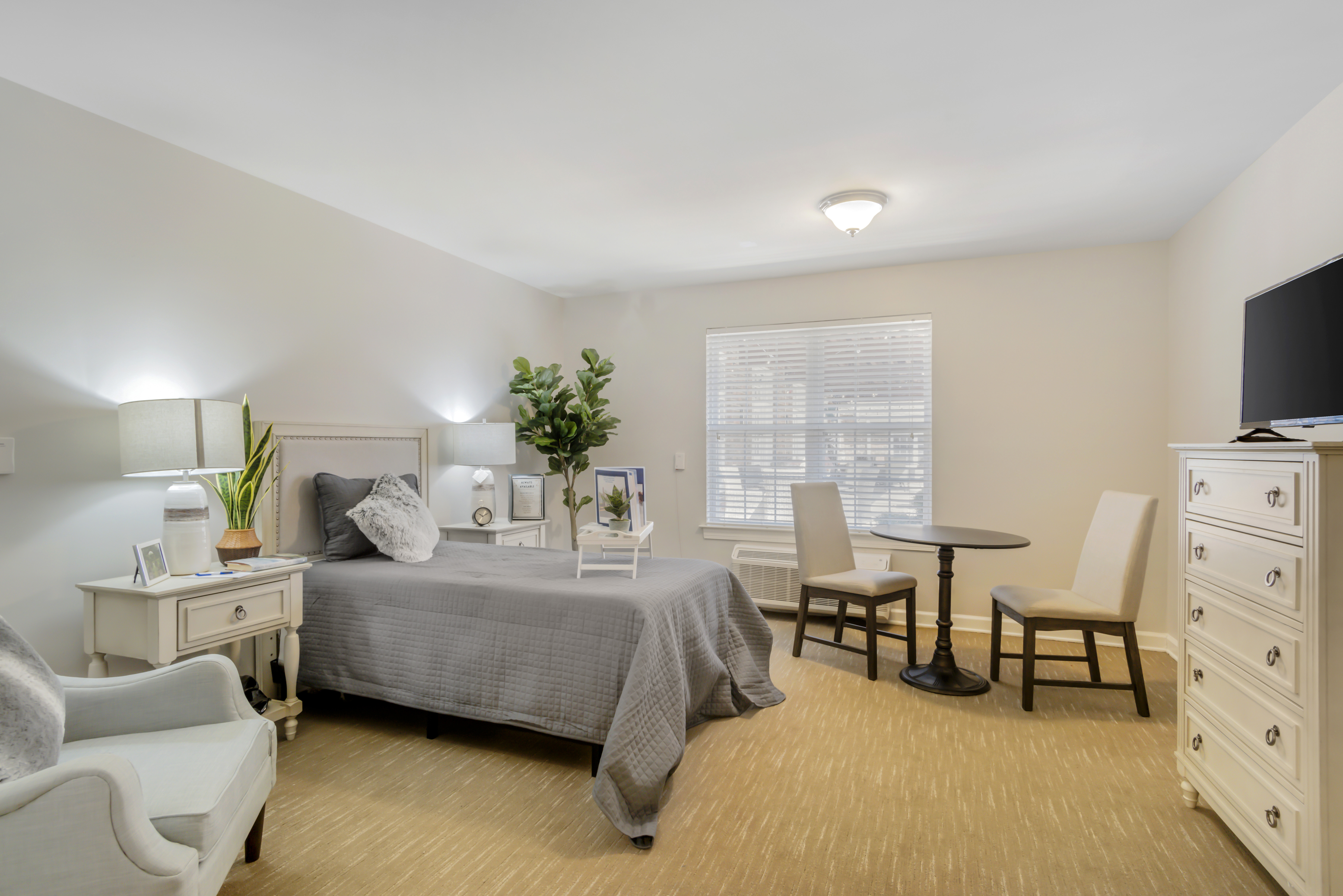lawndale-park-apartment-bedroom