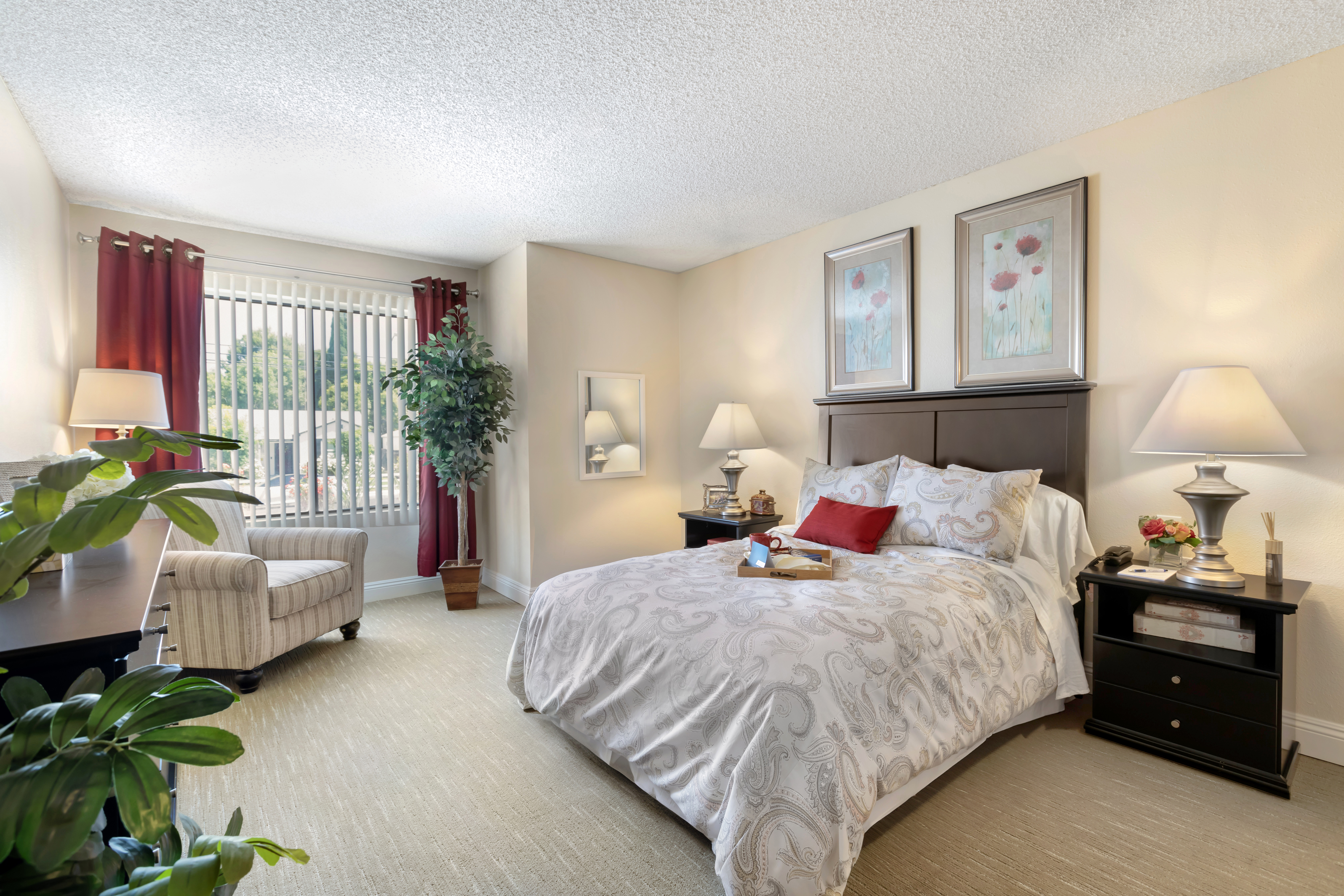 3-loma-linda-apartment-bedroom