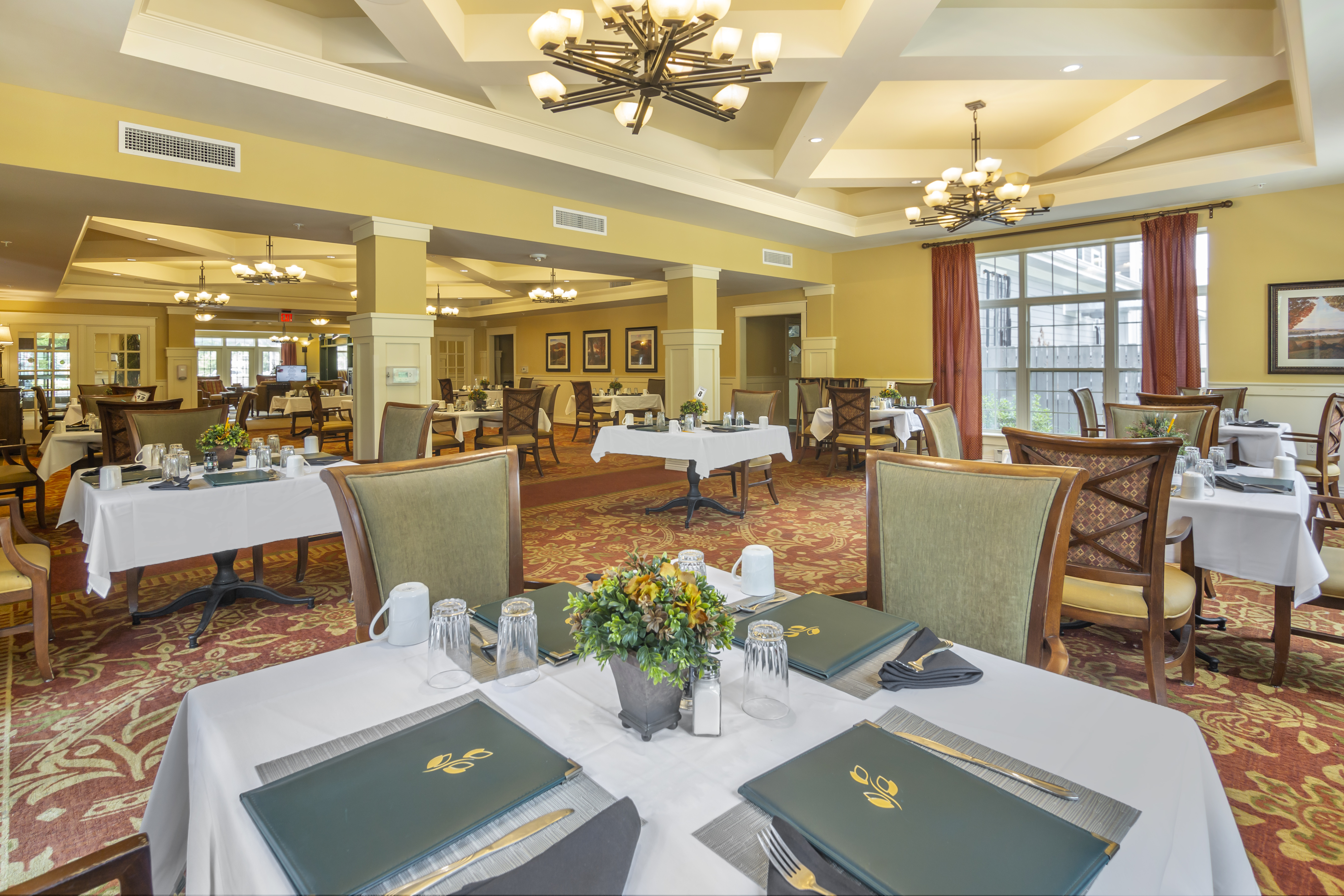3-madison-west-dining-room