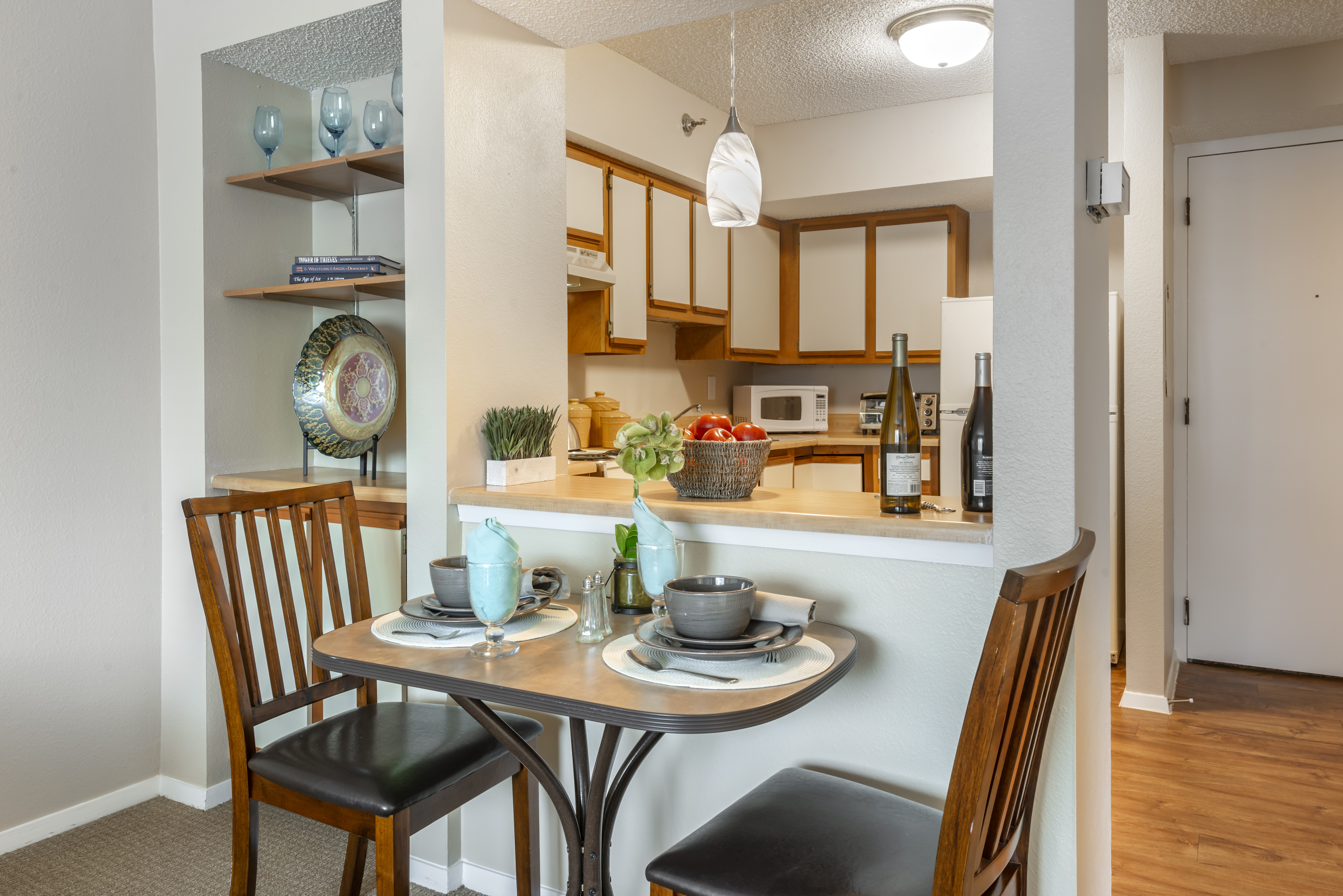mandarin-apartment-dining-room