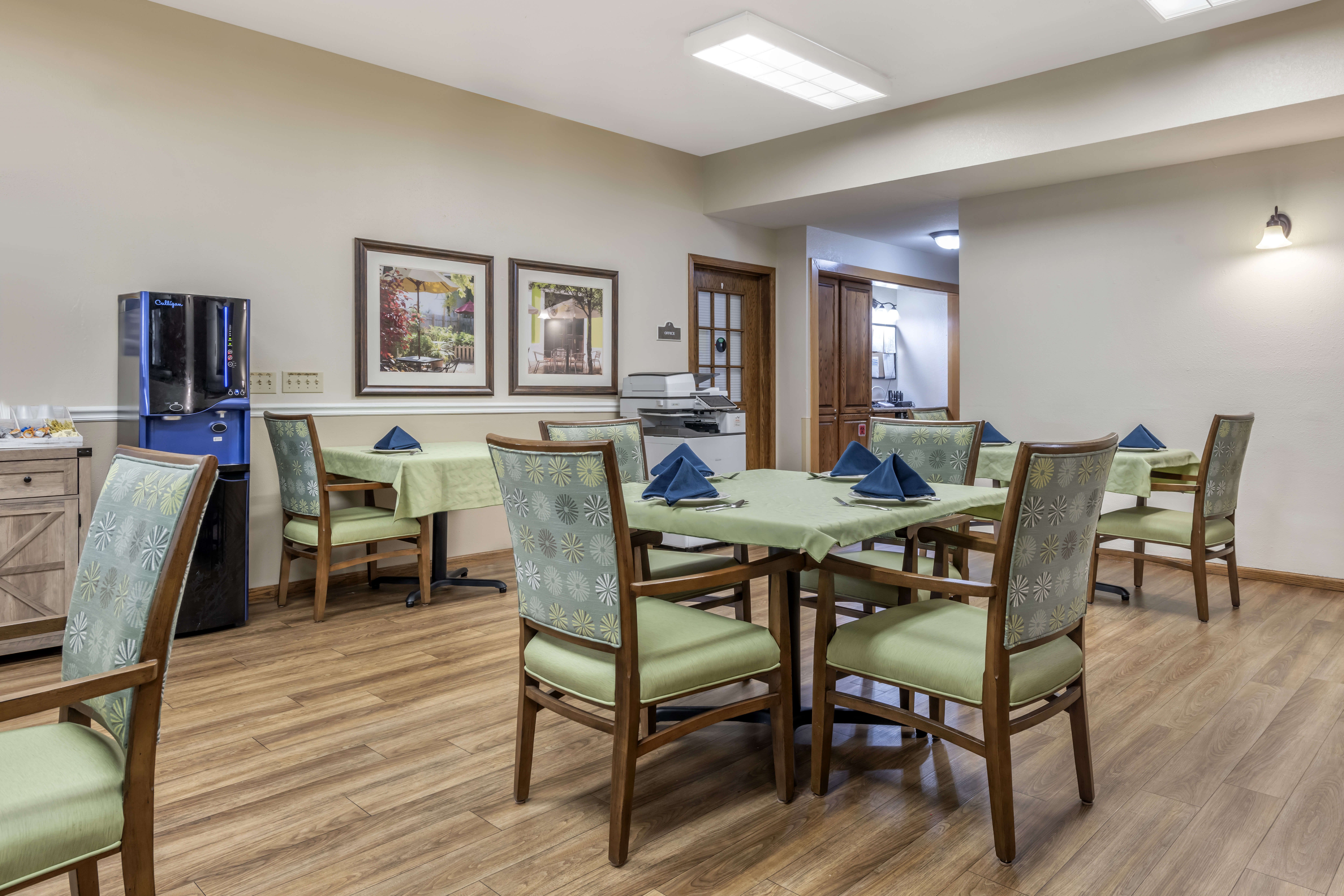 3-mankato-community-dining-room