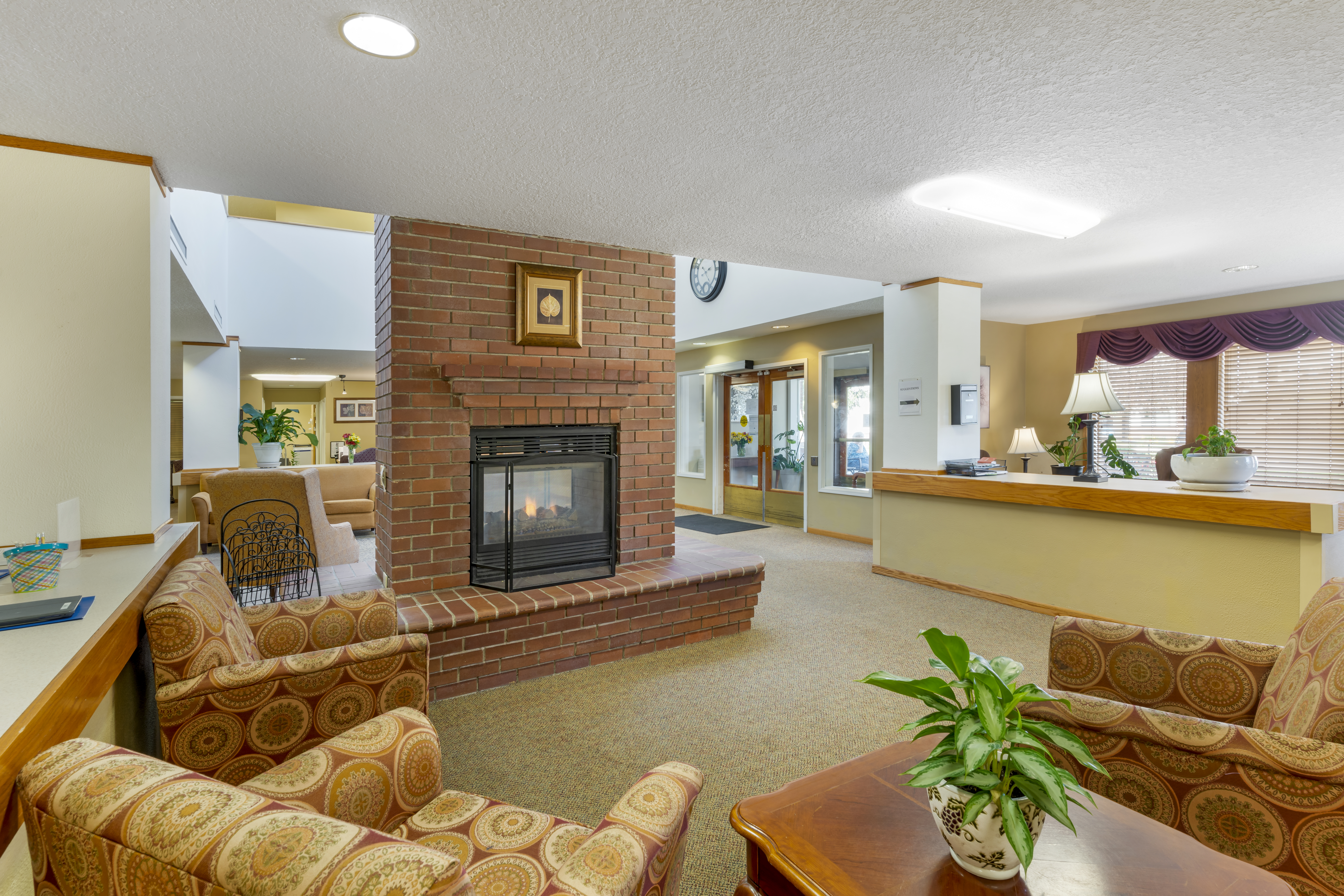 1-mcminnville-city-center-community-living-room