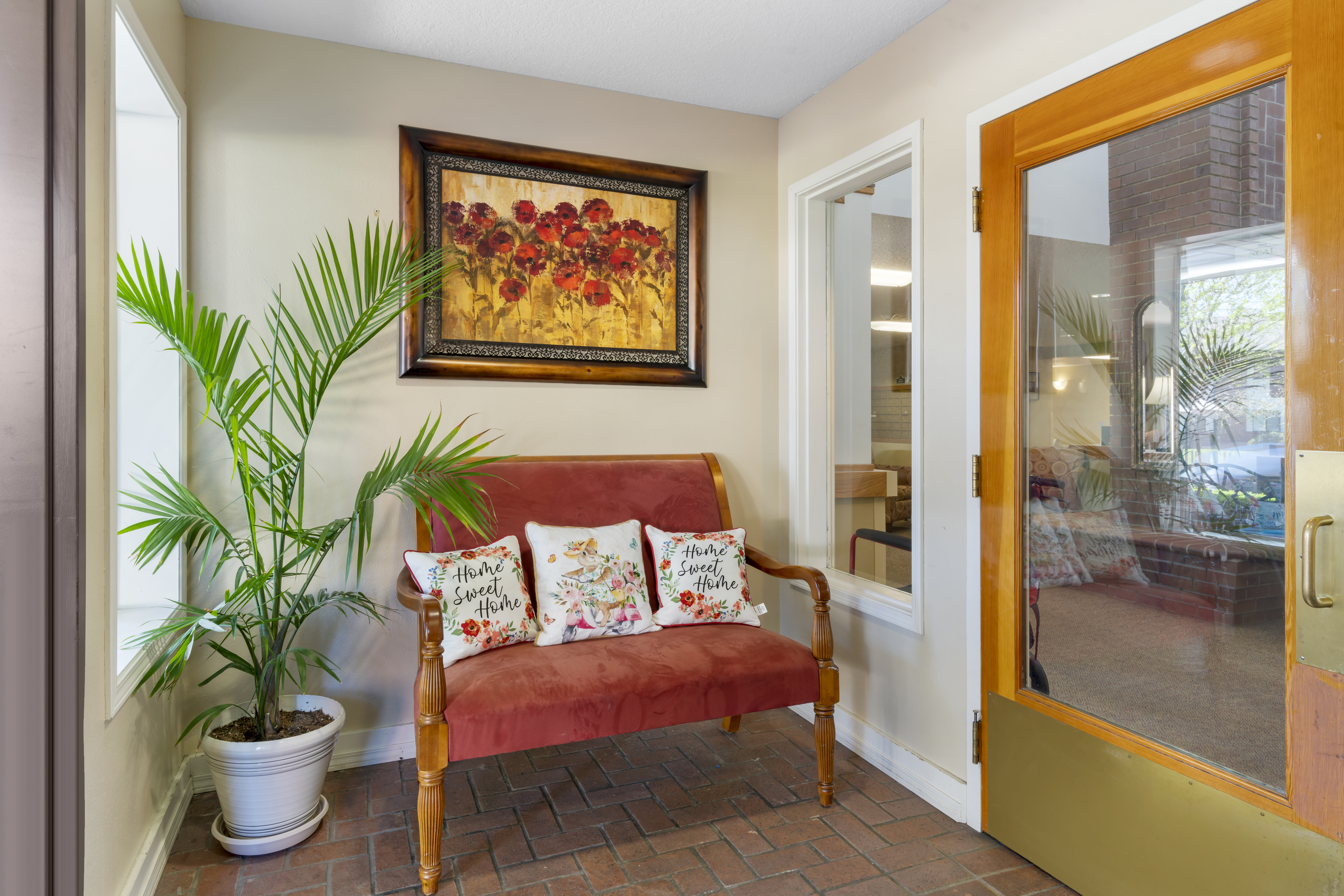 3-mcminnville-city-center-foyer