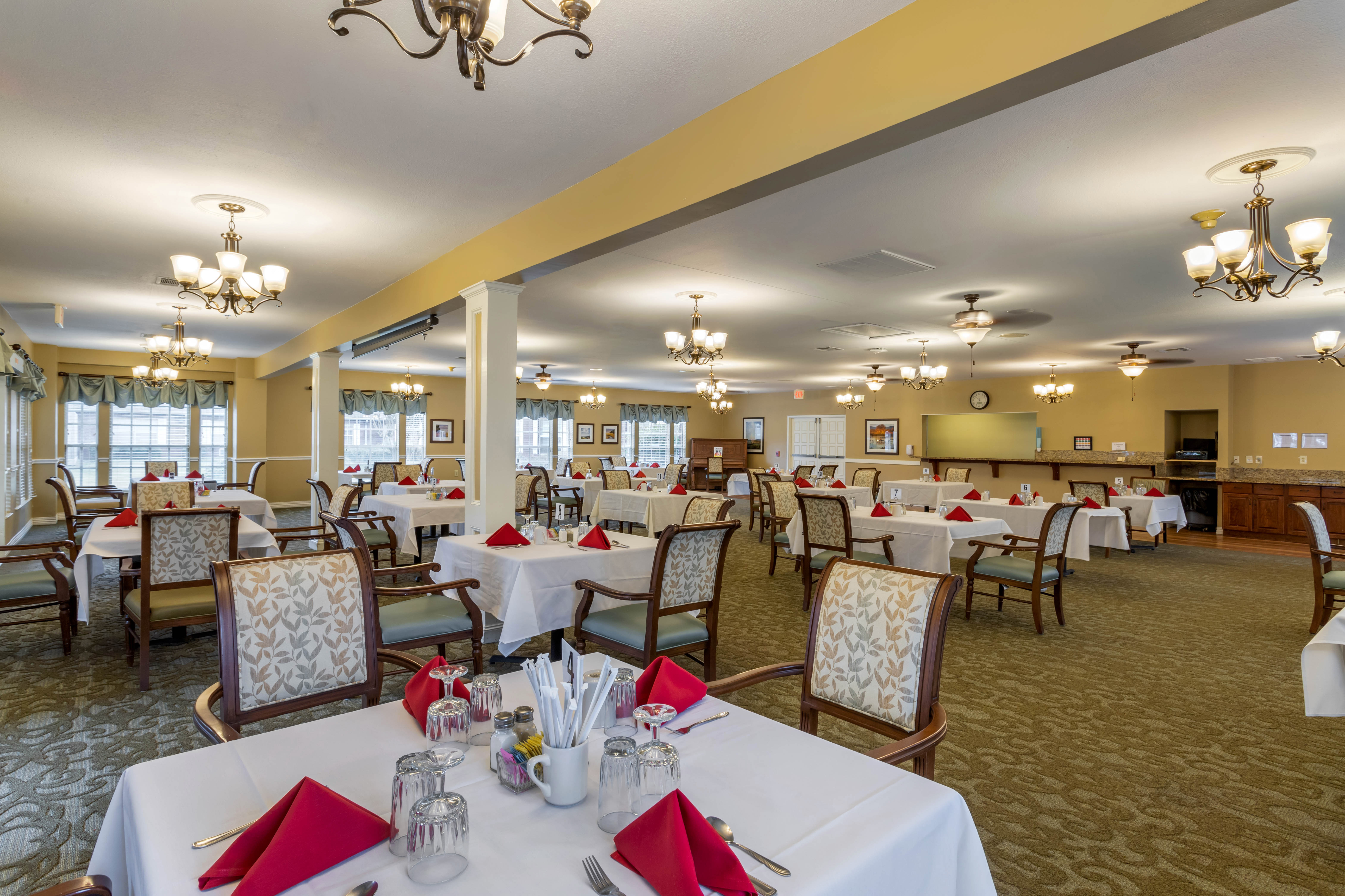 1-memorial-oaks-dining-room