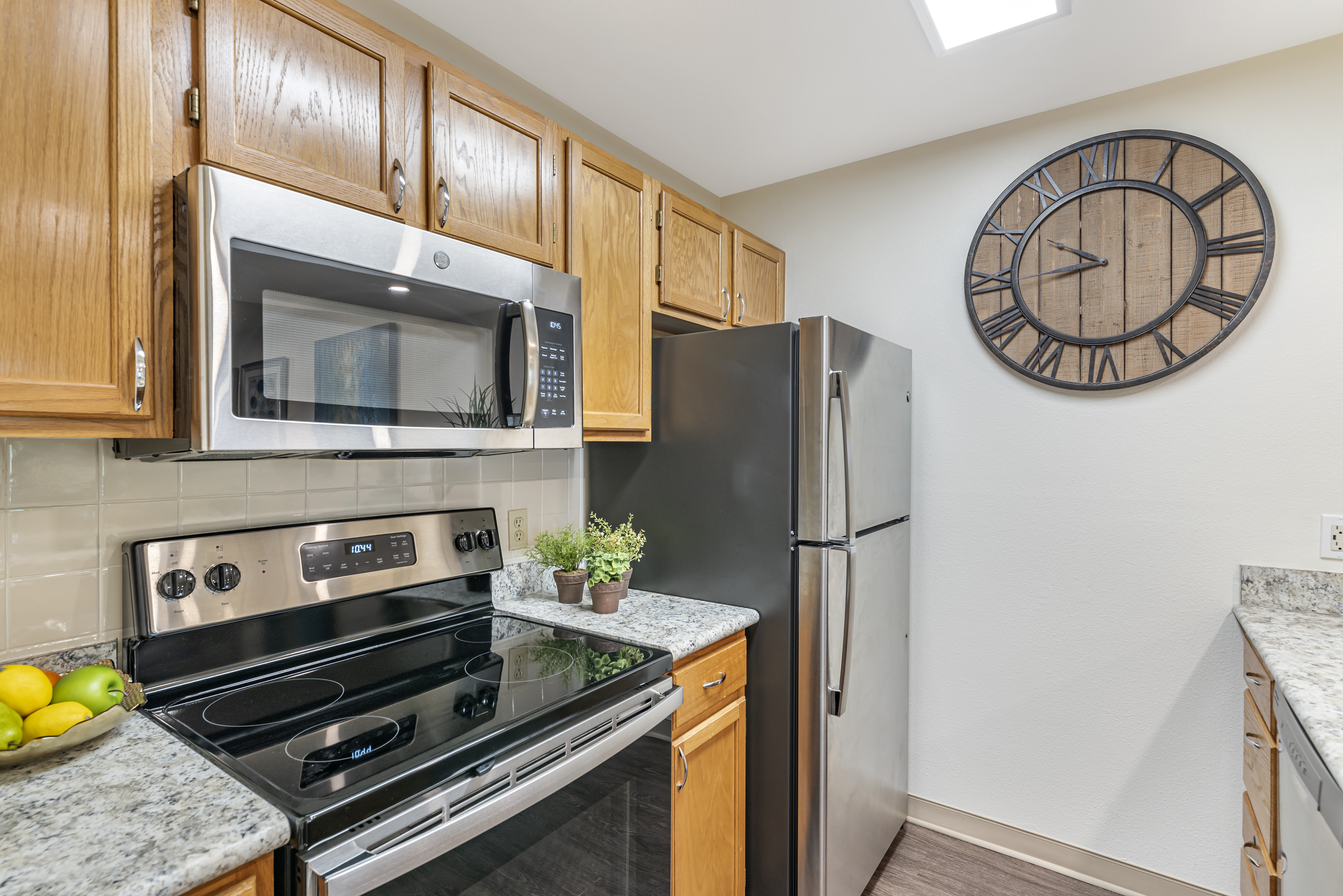 meridian-boulder-apartment-kitchen