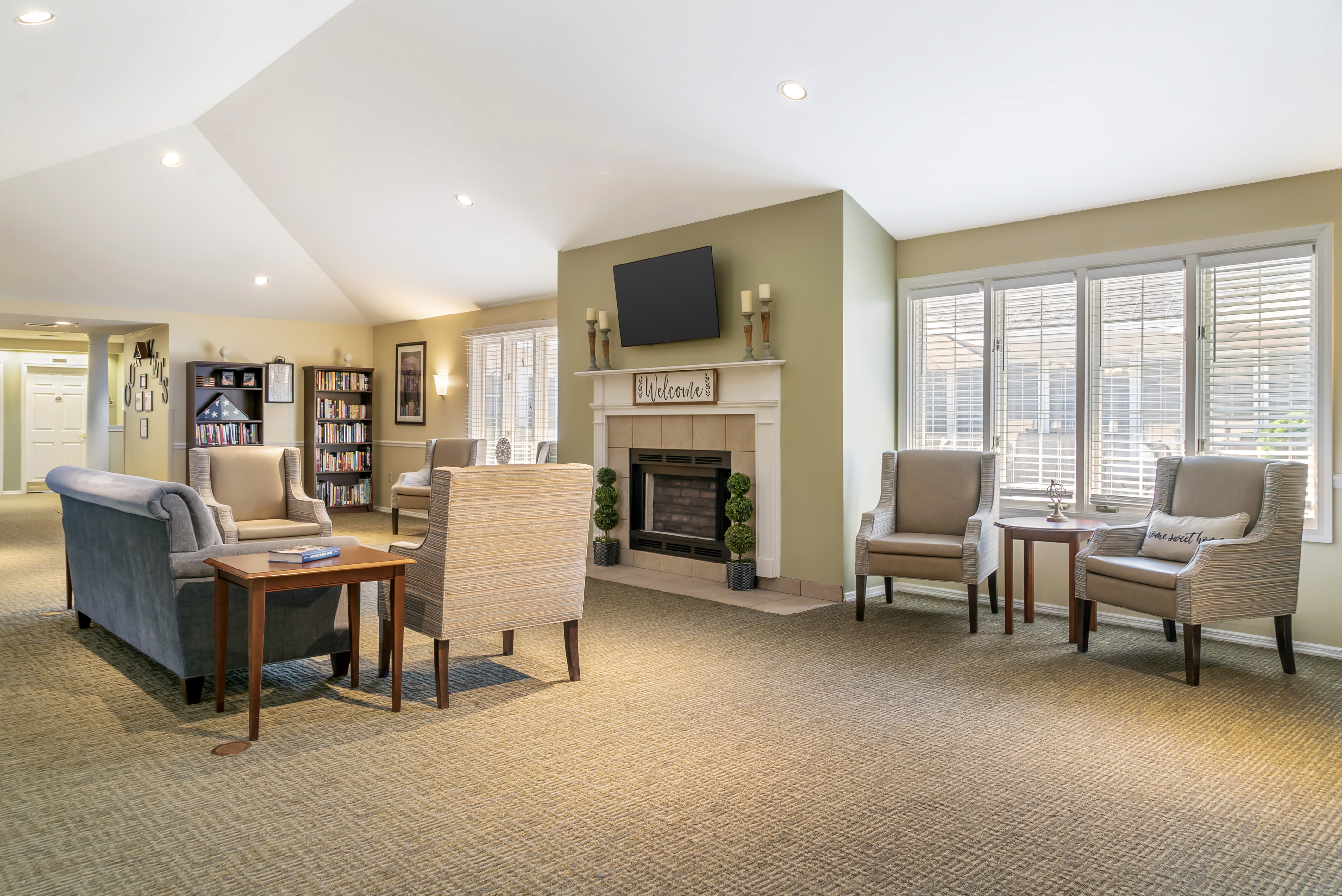 meridian-mi-mc-community-living-room