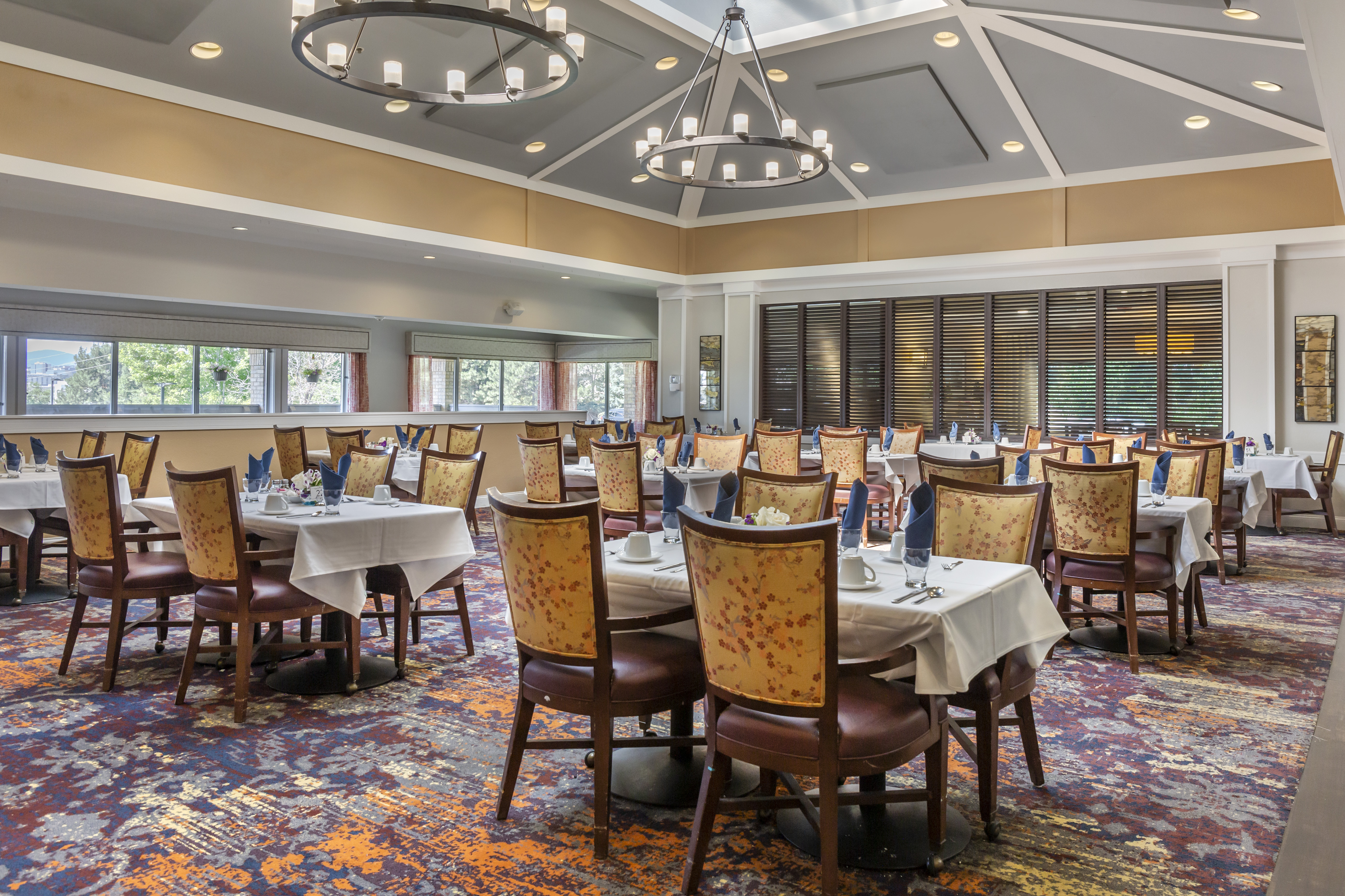 3-meridian-westland-dining-room