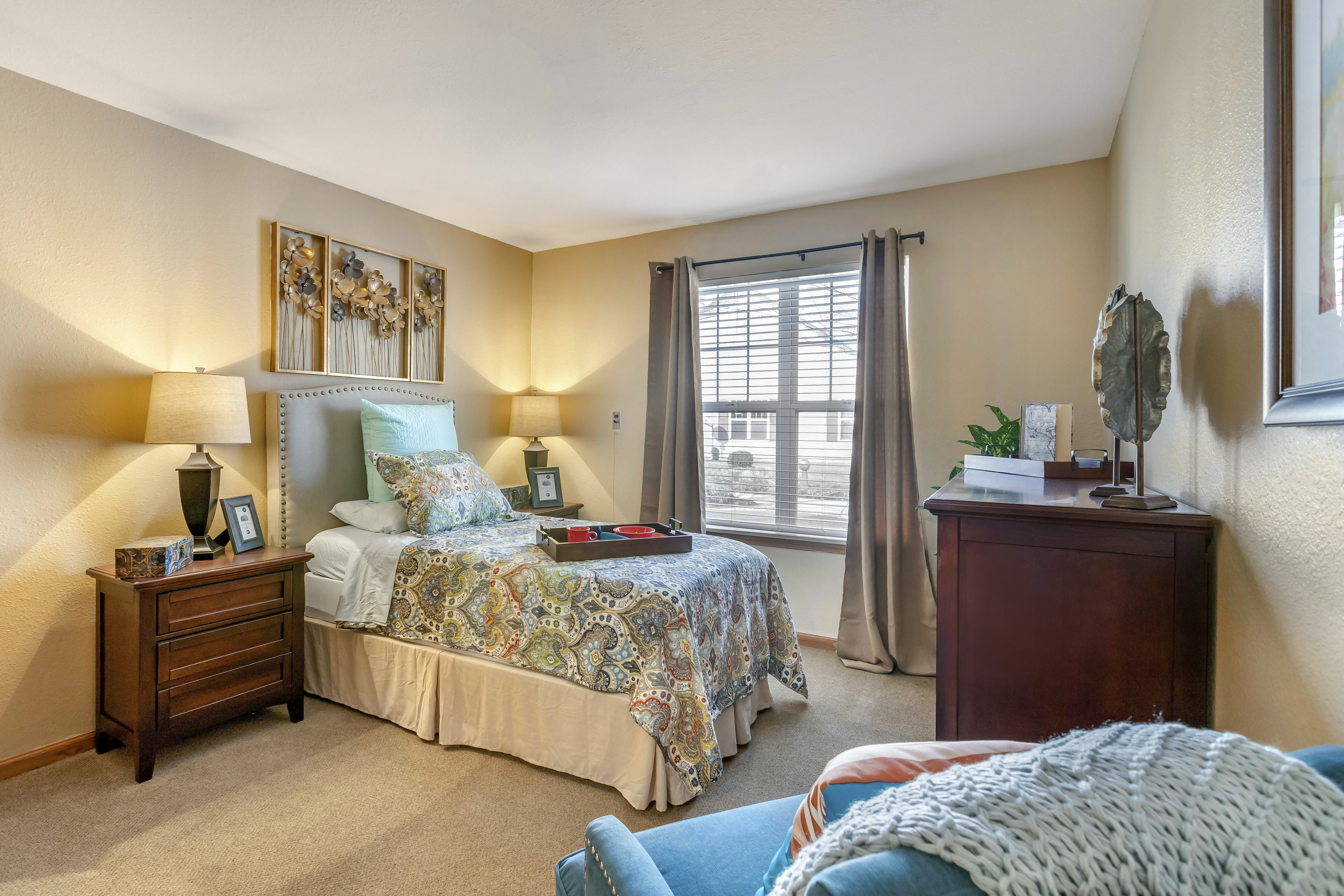 1-midland-mi-apartment-bedroom