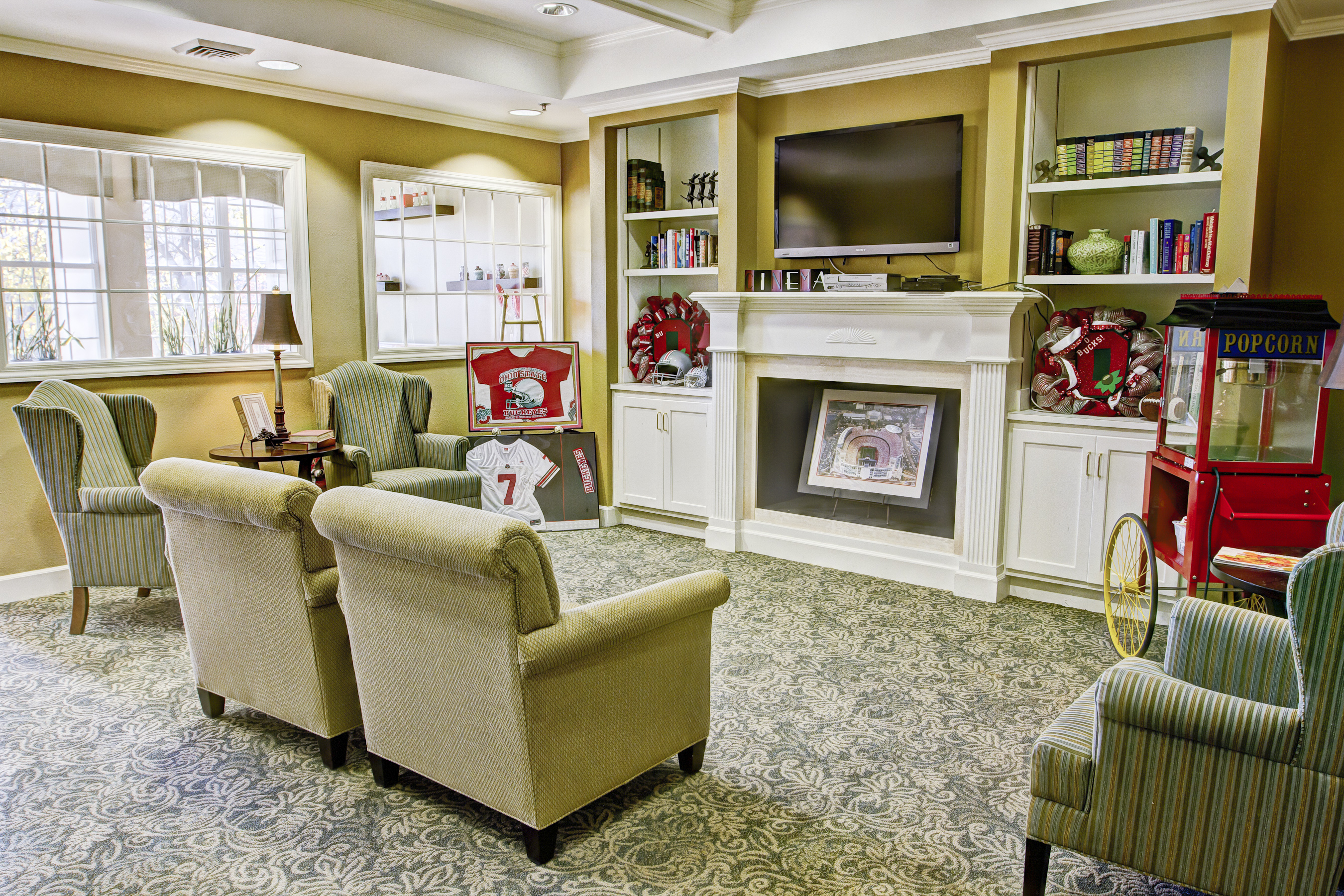 1-muirfield-tv-room