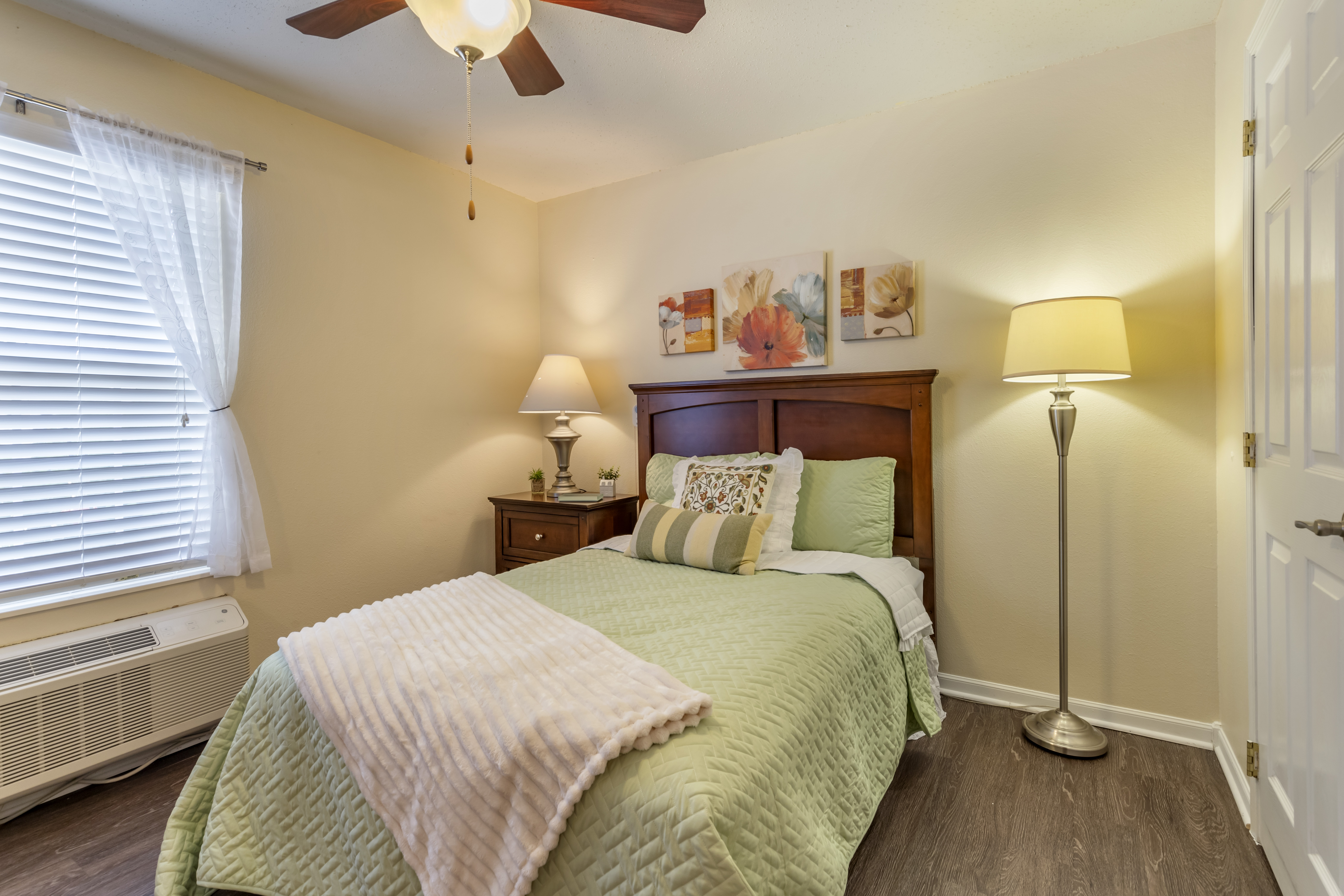 new-braunfels-apartment-bedroom