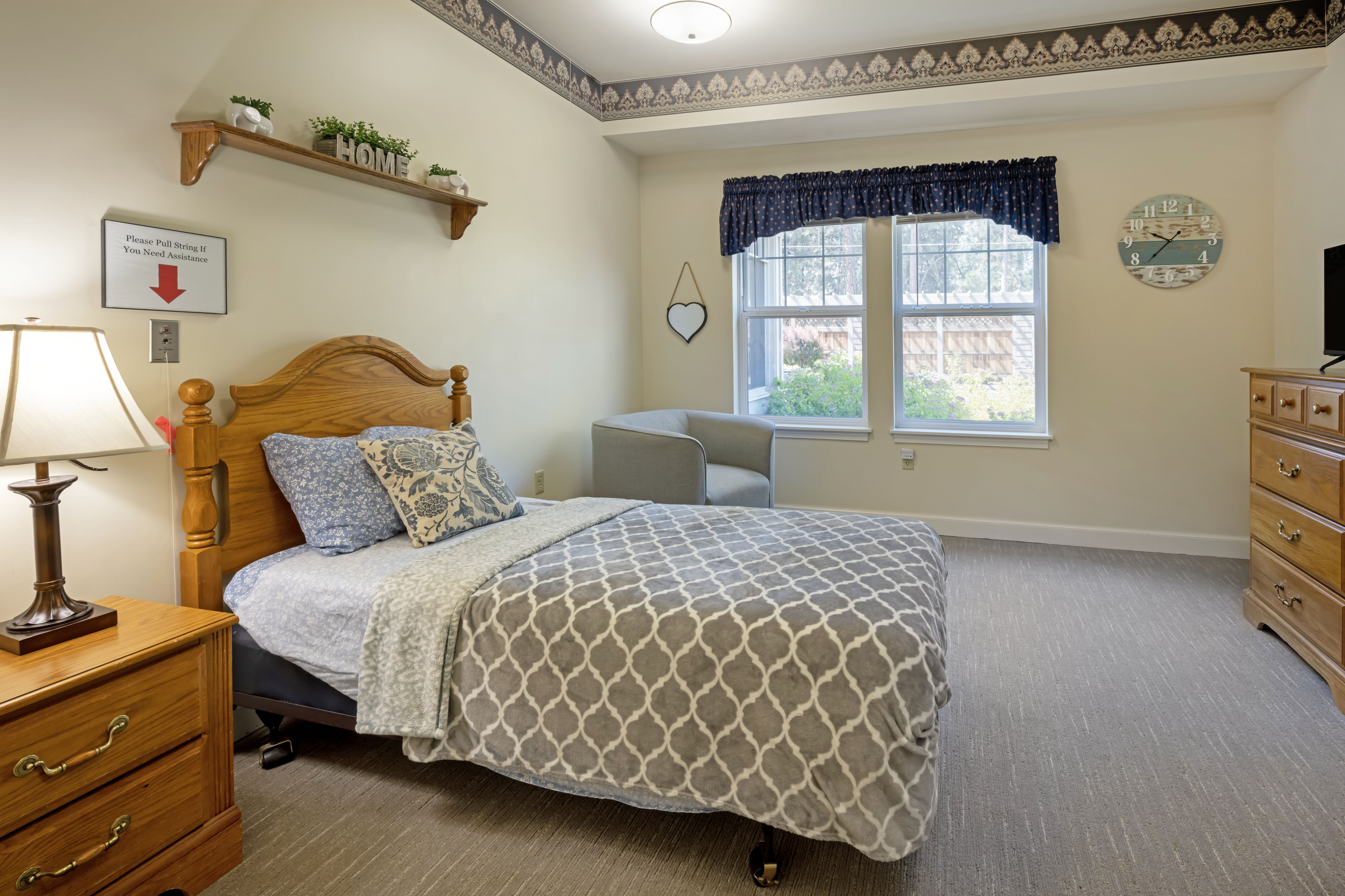 nine-mile-apartment-bedroom