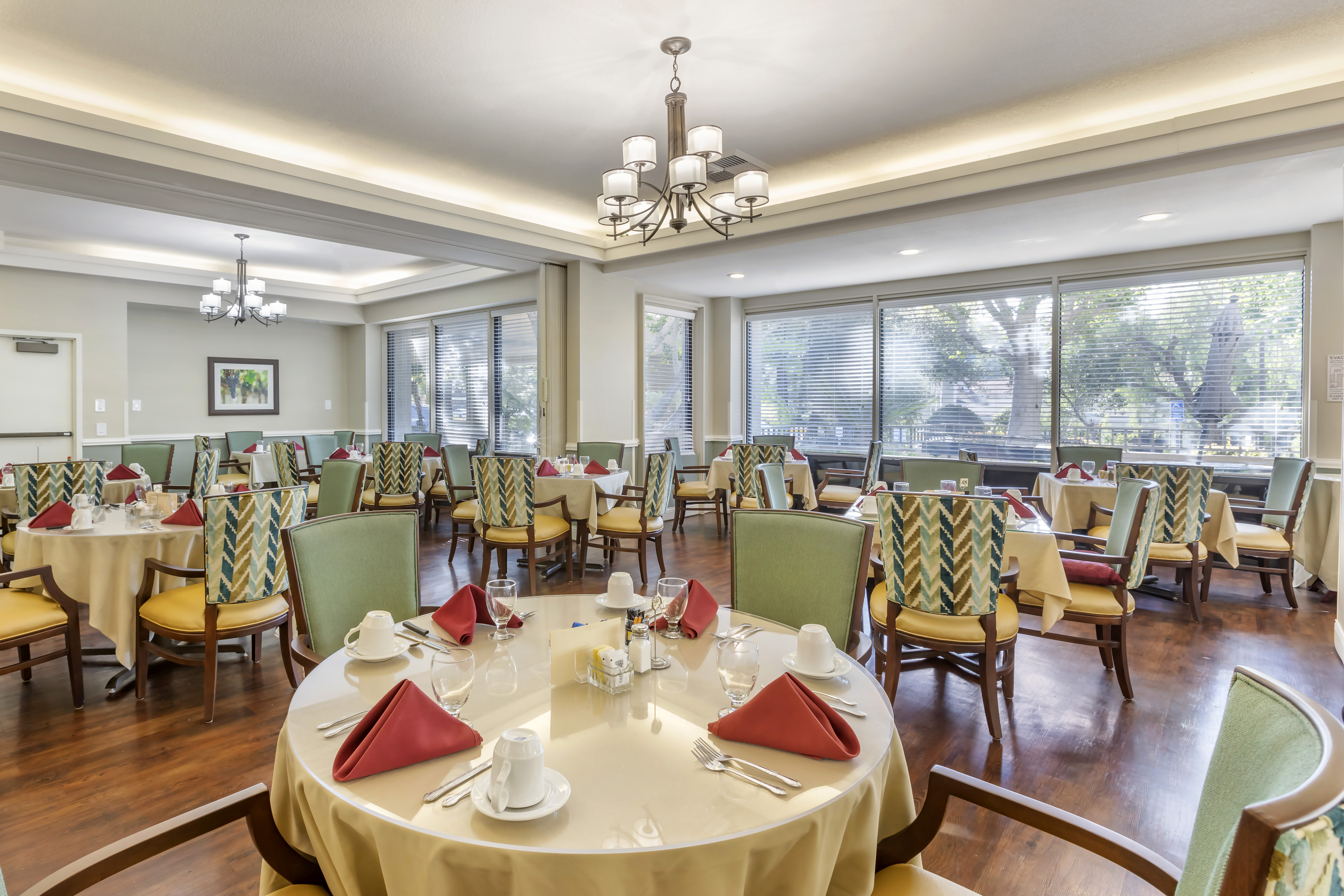 3-nohl-ranch-dining-room
