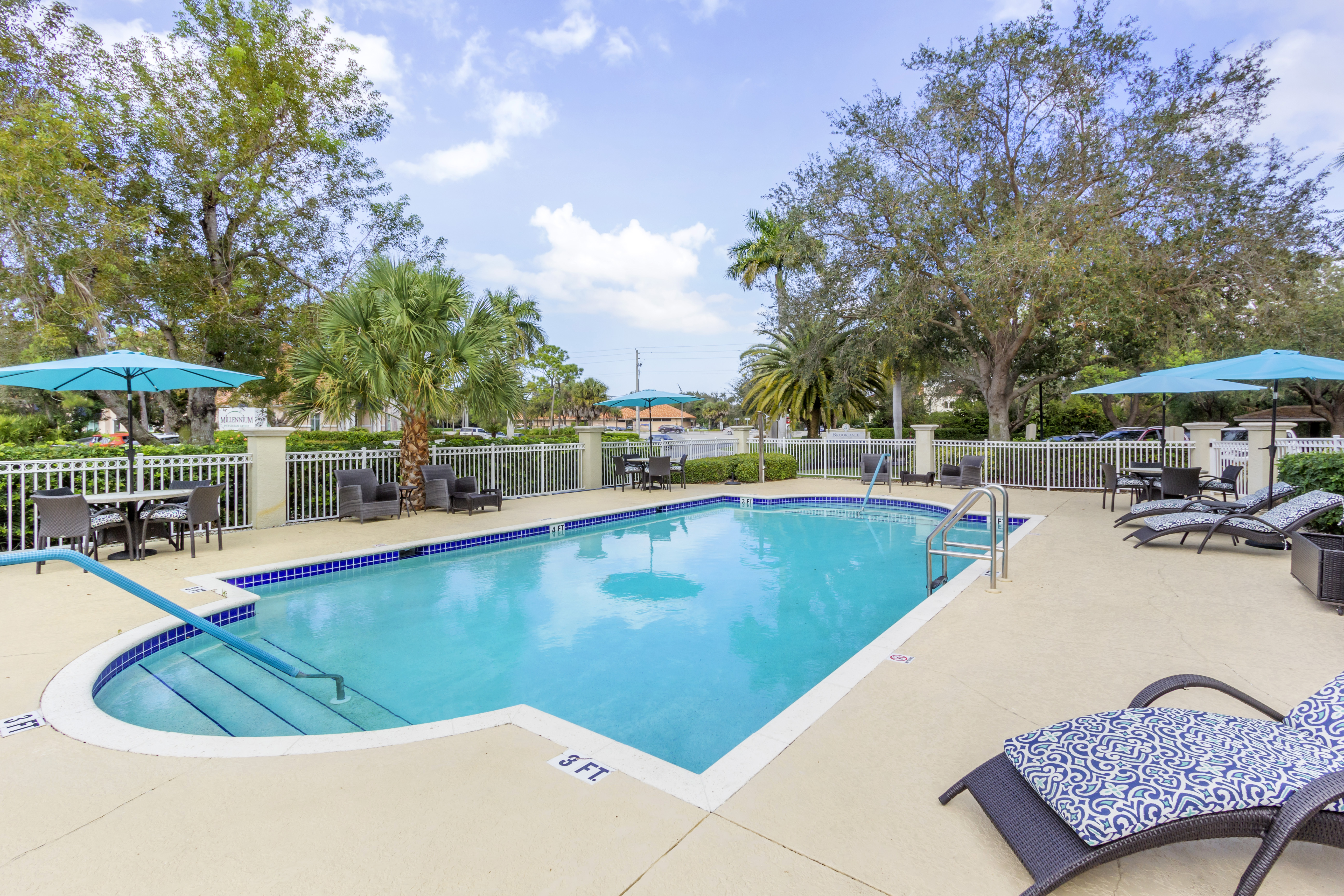 3-north-naples-pool