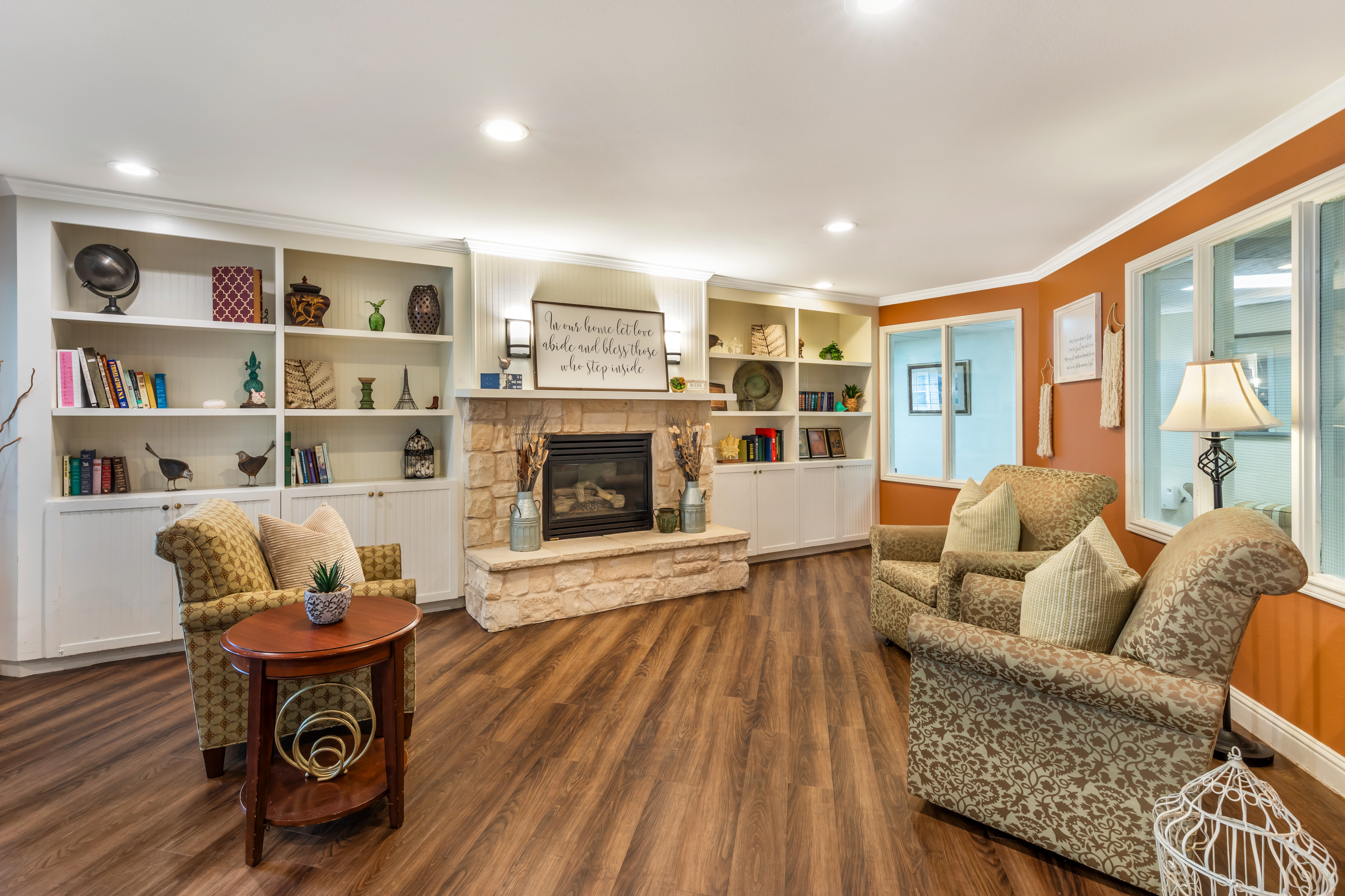 3-oak-hollow-library